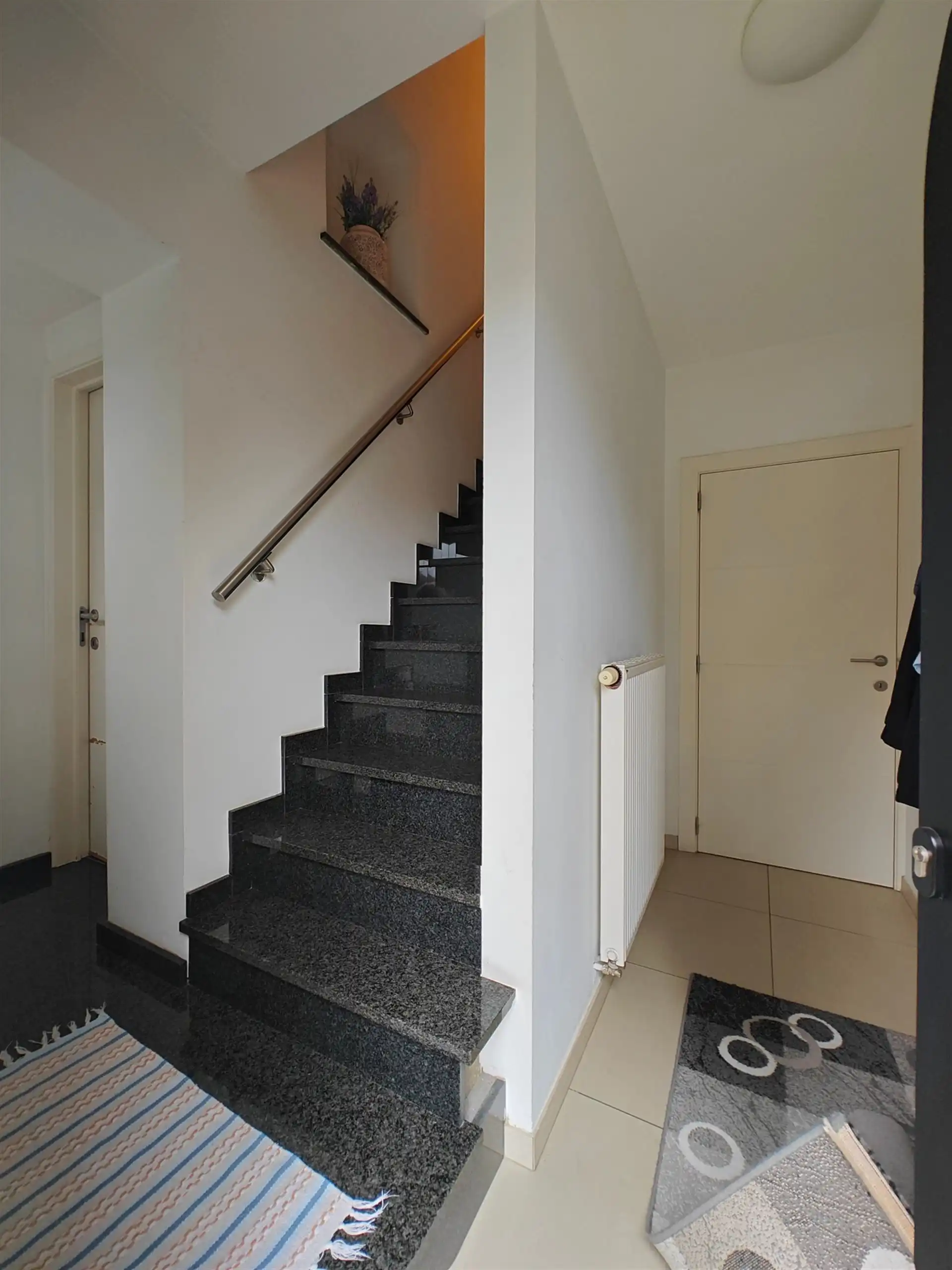 Instapklare woning met 3 slaapkamers  foto 18