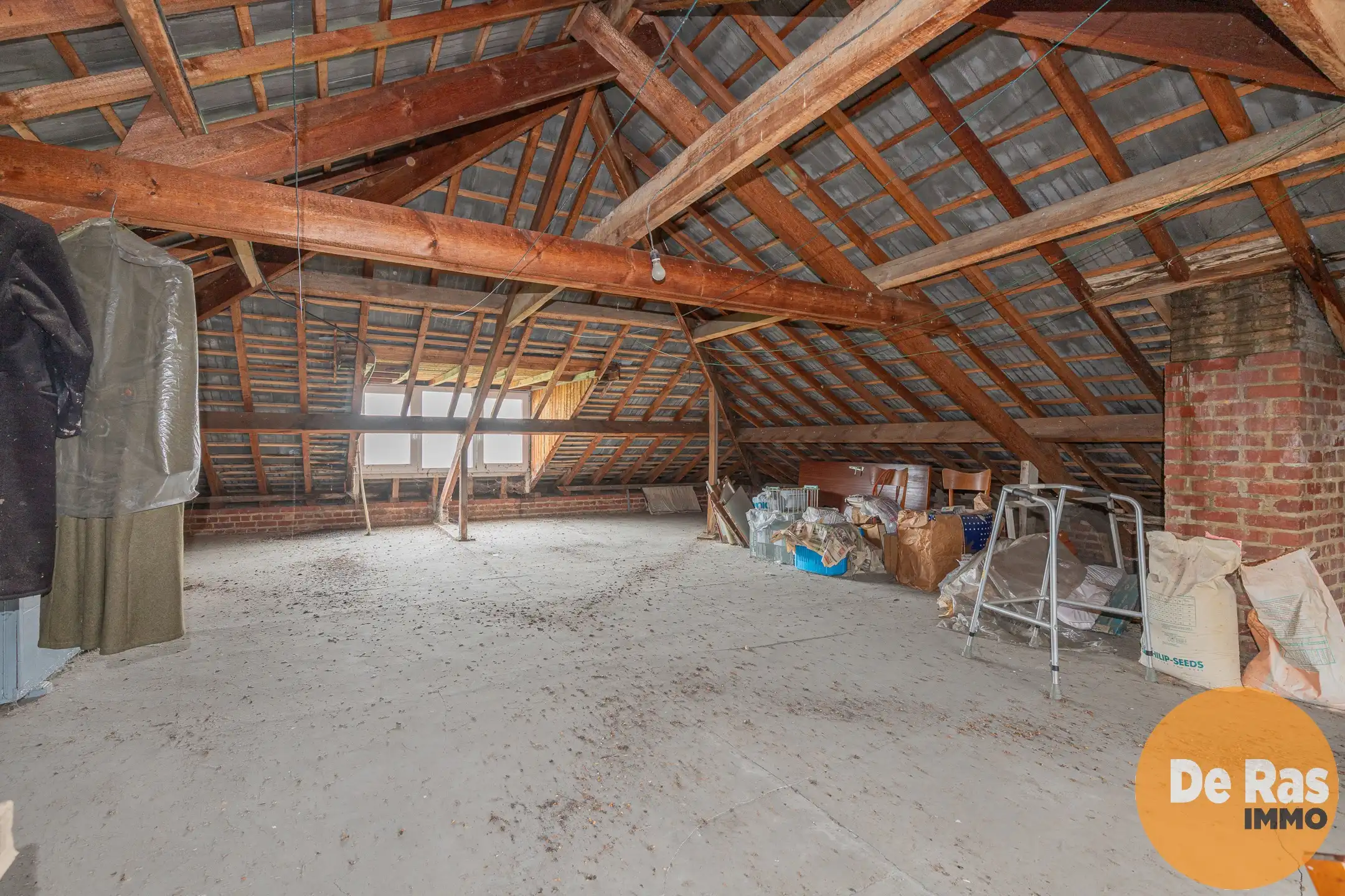 HERZELE - Vrijstaande woning in een landelijke omgeving foto 16
