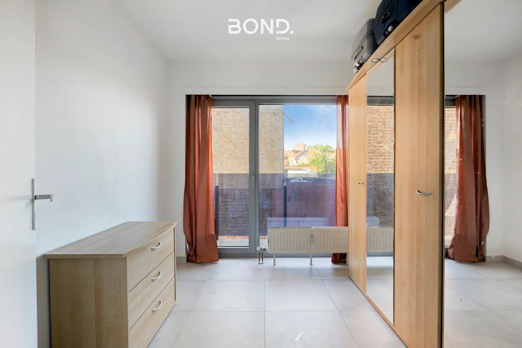 Instapklaar appartement met 3 kamers, parking en terras foto 15