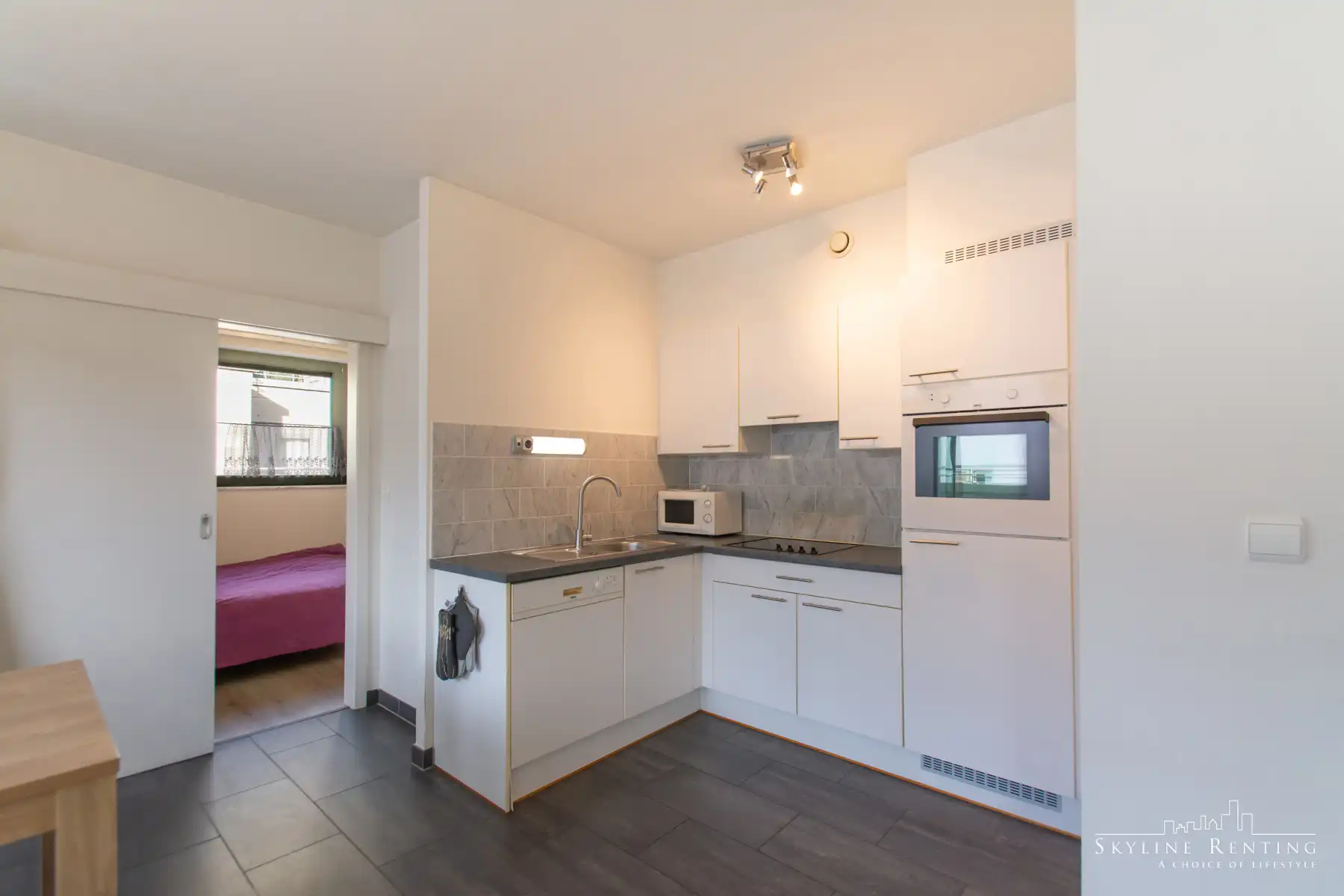  Mooi 2 verdieping appartement + 3K + terras (Europese wijk) foto 5