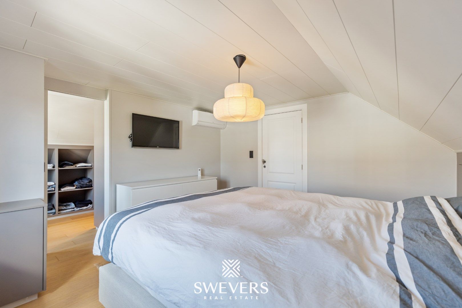 Knap gerenoveerde woning met praktijk/handelsruimte te Laak foto 20