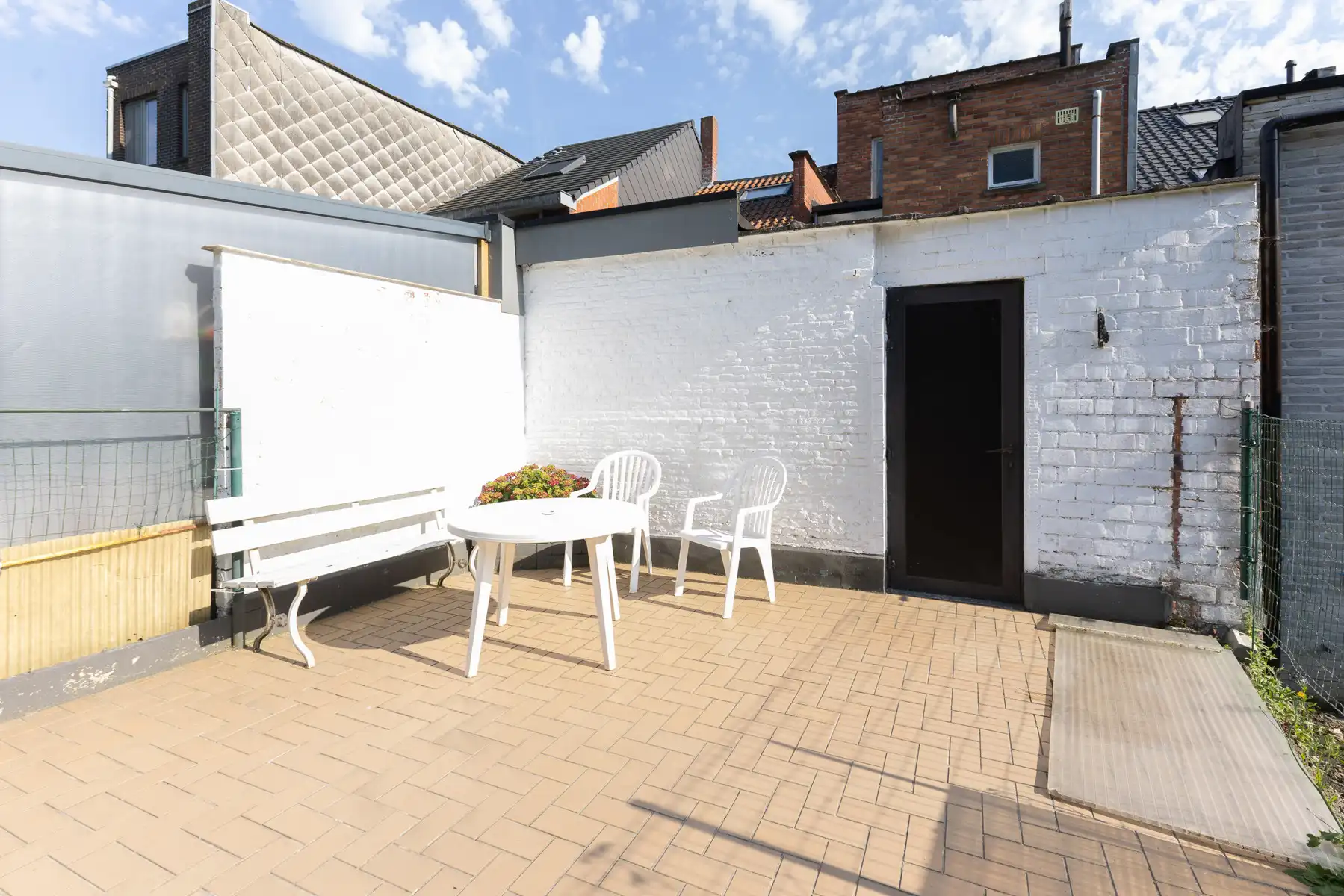 Te renoveren woning met garage en tuin in Sint-Niklaas foto 8