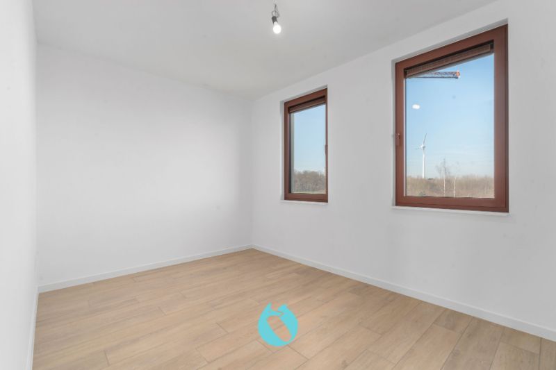 Ontdek dit prachtige duplex-nieuwbouwappartement, met drie slaapkamers en twee badkamers foto 7