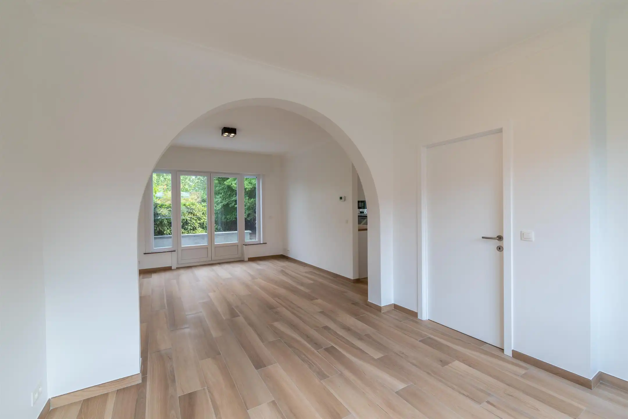 Mooie gerenoveerde woning met 3 slaapkamers foto 4