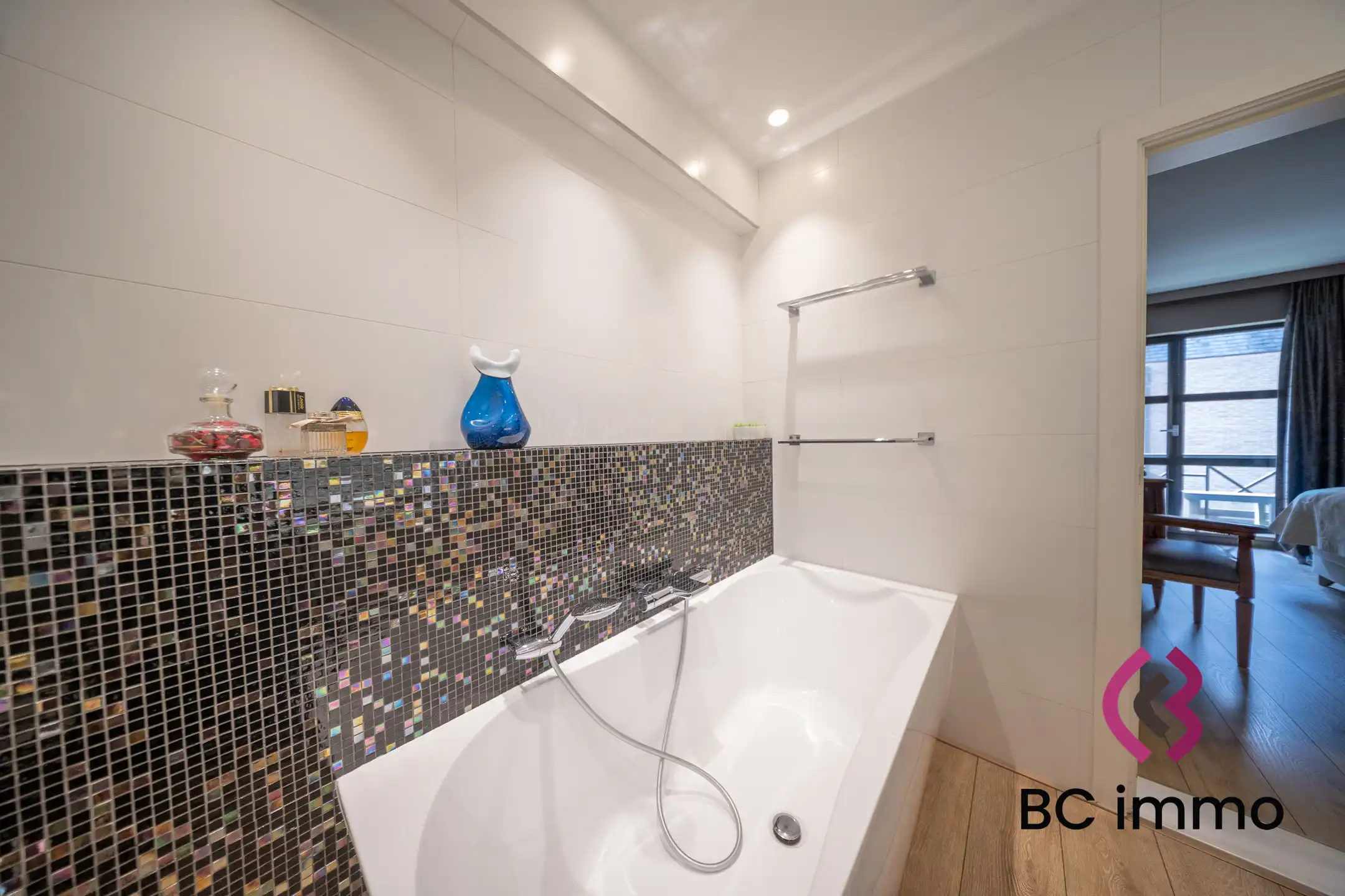Exclusief appartement met 3 slaapkamers in hartje Hasselt foto 18