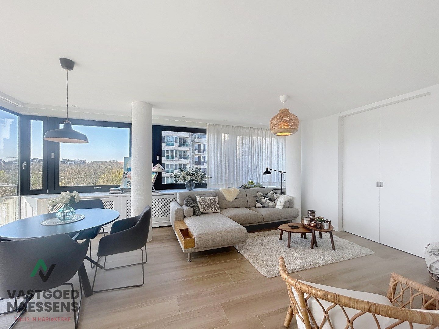 SCHITTEREND 2 SLPK APP MET PANORAMISCH ZICHT EN TERRAS foto 8