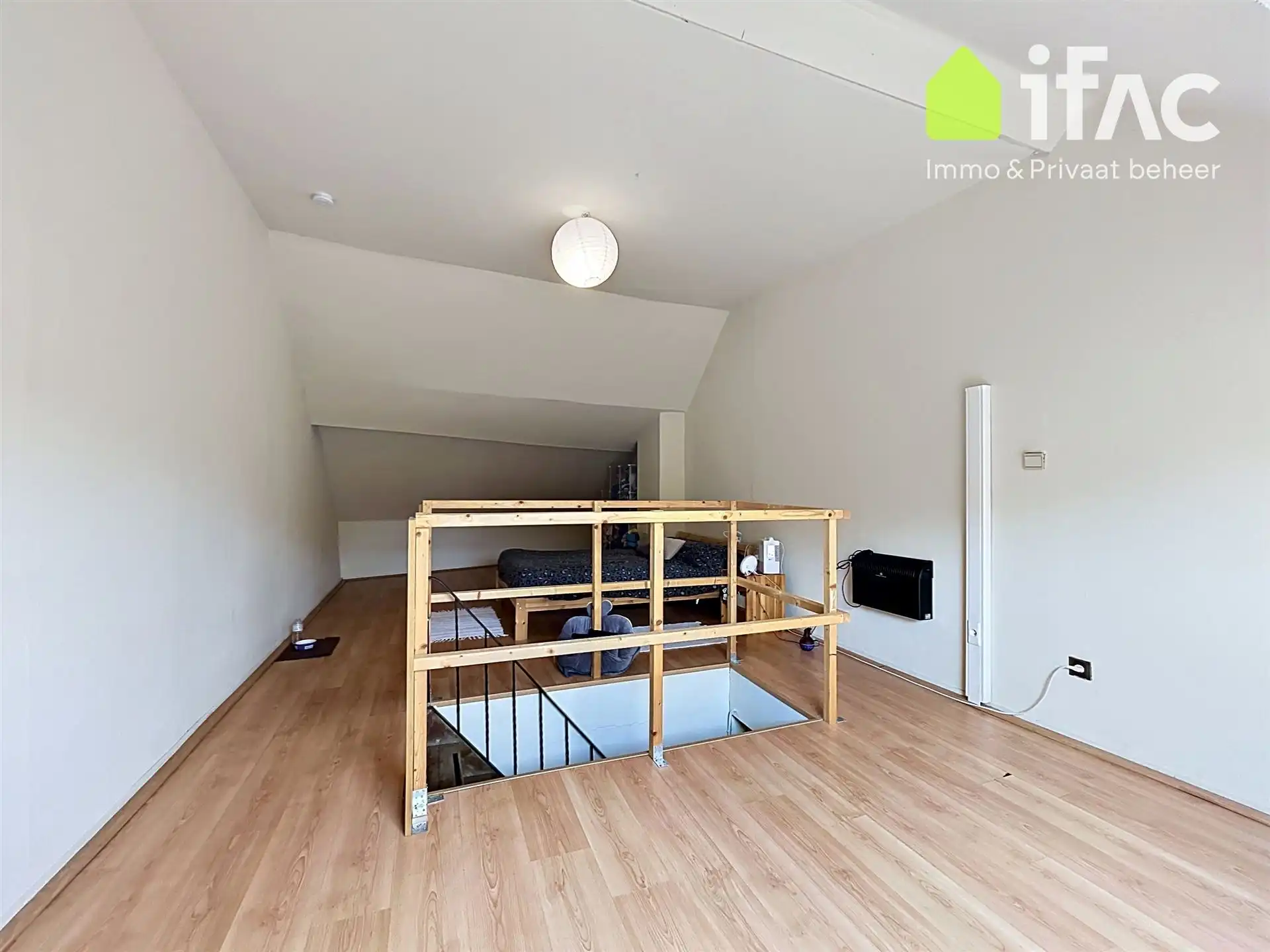 Uitstekend gelegen woning met 3 slaapkamers foto 26
