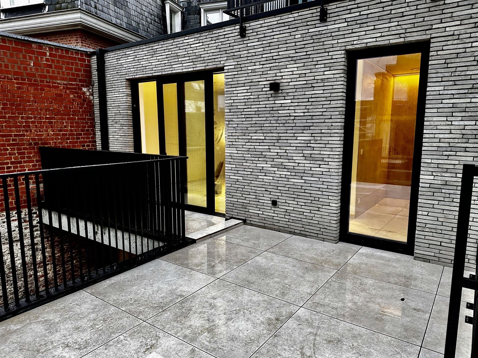 Volledig vernieuwd appartement te huur foto 3