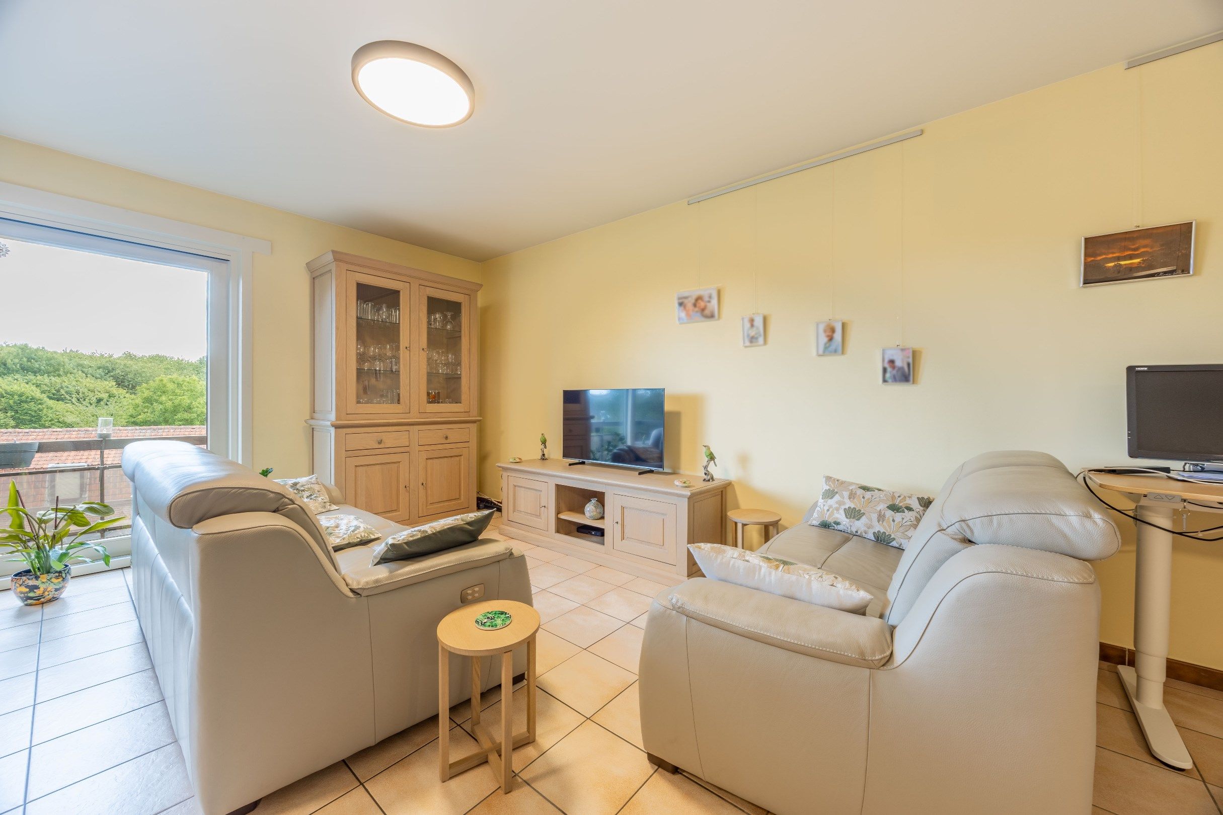 INSTAPKLAAR APPARTEMENT MET 2 SLAAPKAMERS EN GARAGE foto 5