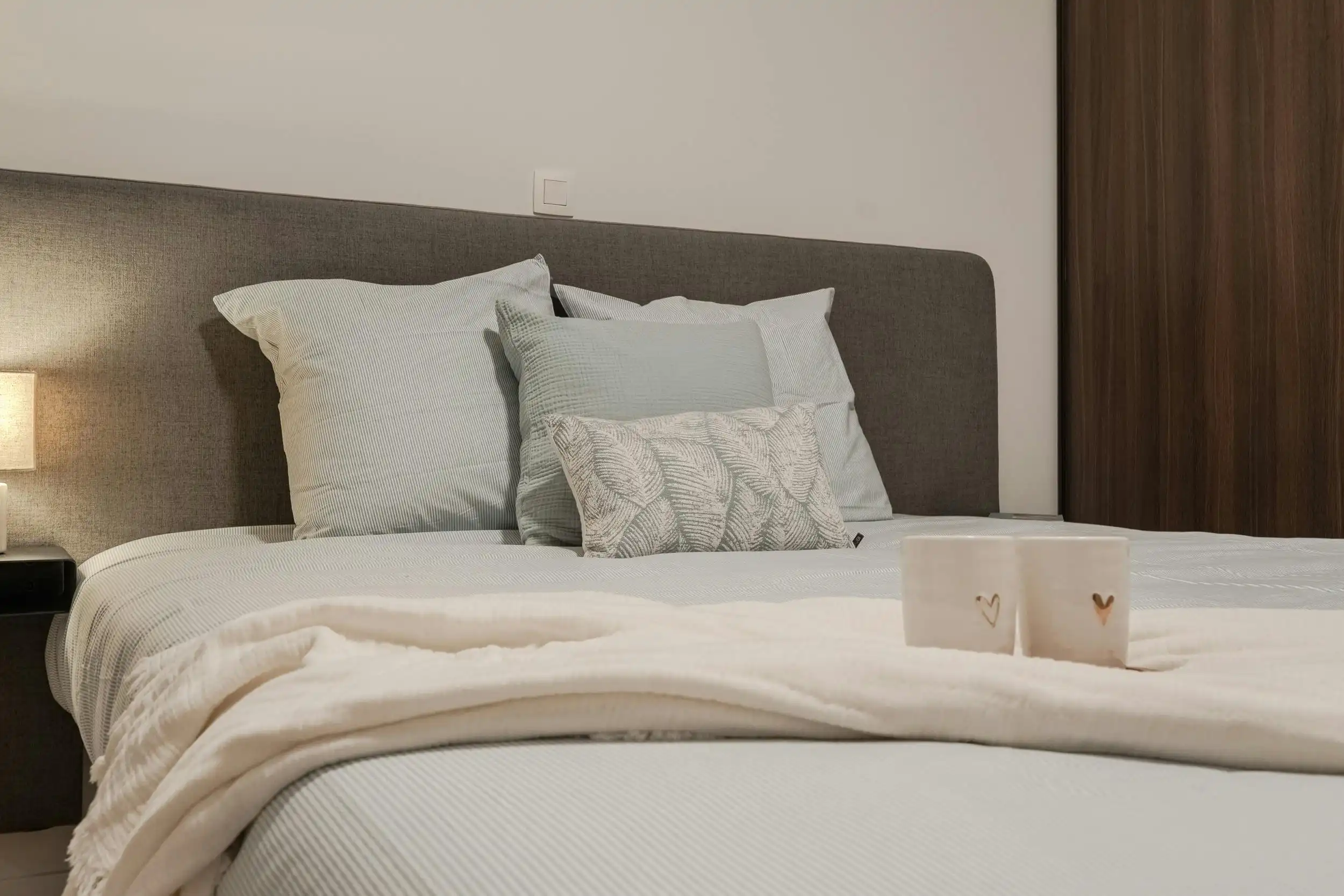 Gerenoveerd appartement te koop met zijdelings zeezicht! foto 17