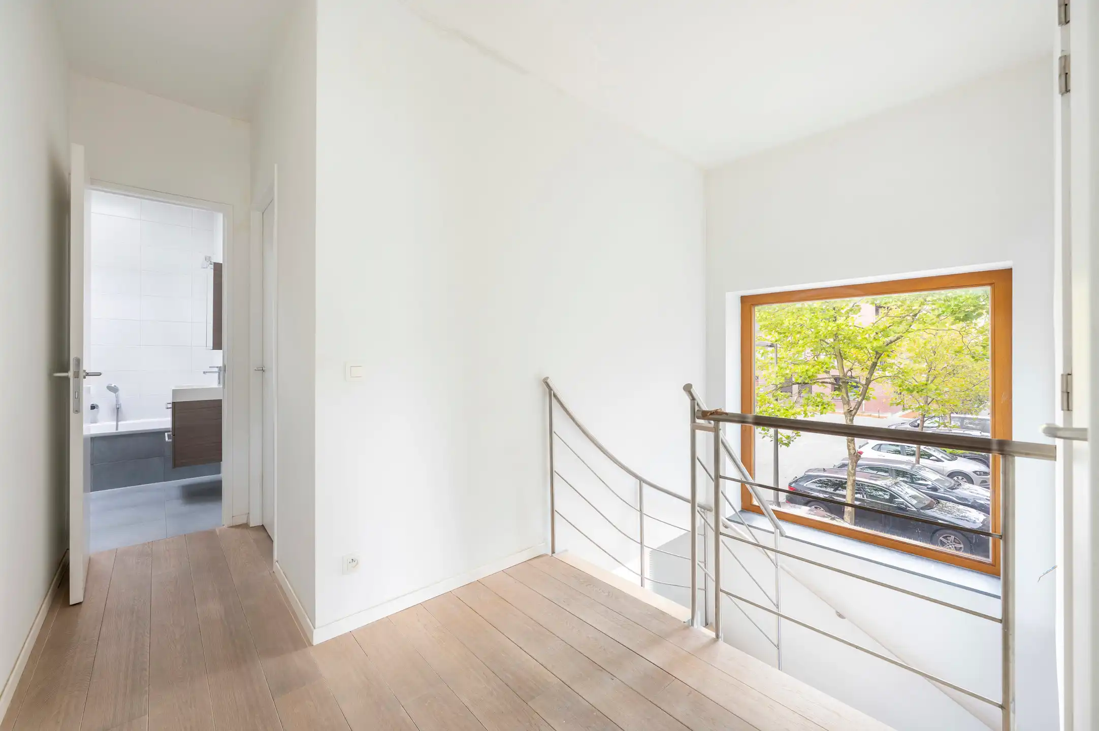 Charmante halfopen bebouwing met 3 slaapkamers en grote zonnige tuin in Antwerpen centrum foto 8