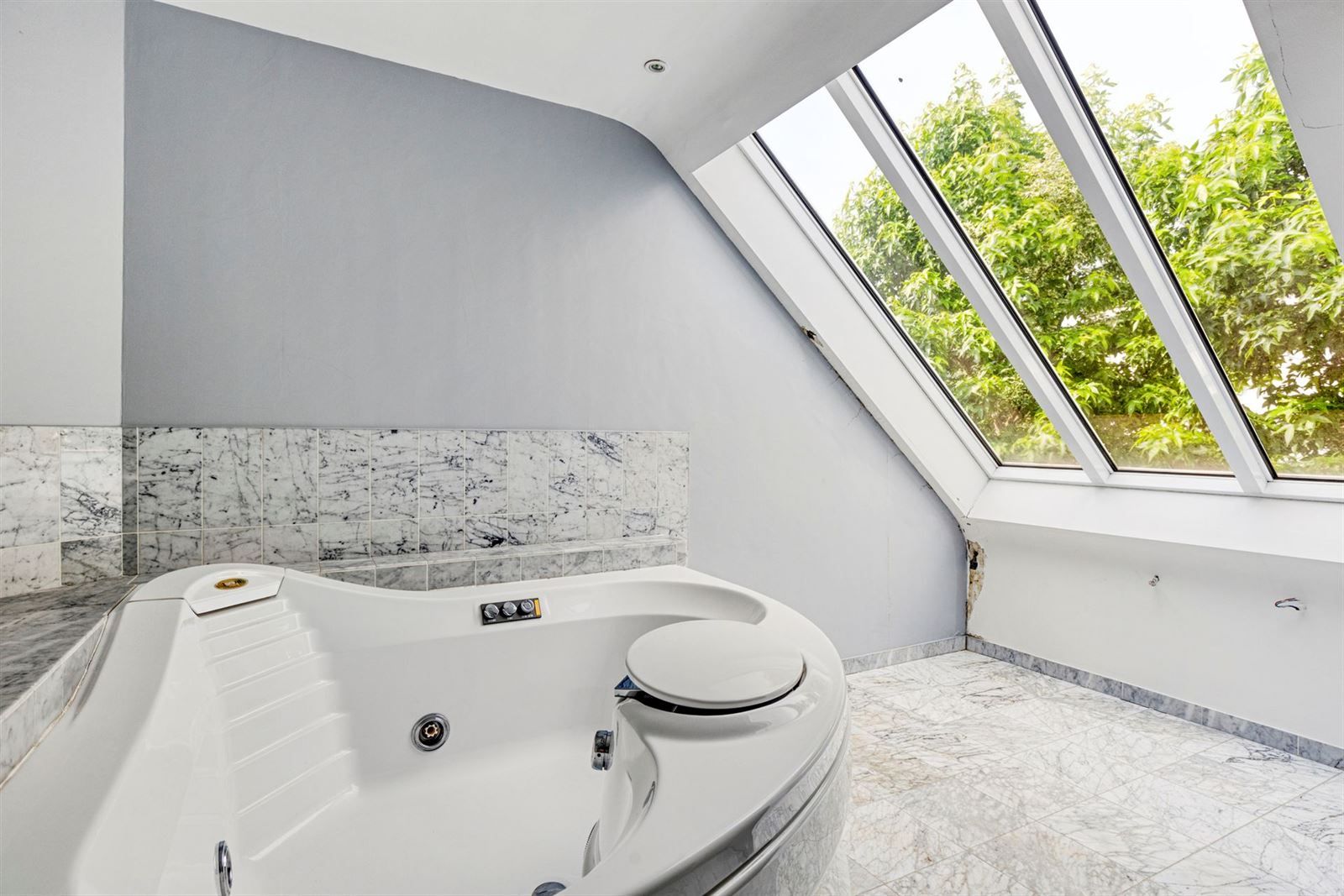 Ruime villa te huur op rustige locatie foto 21
