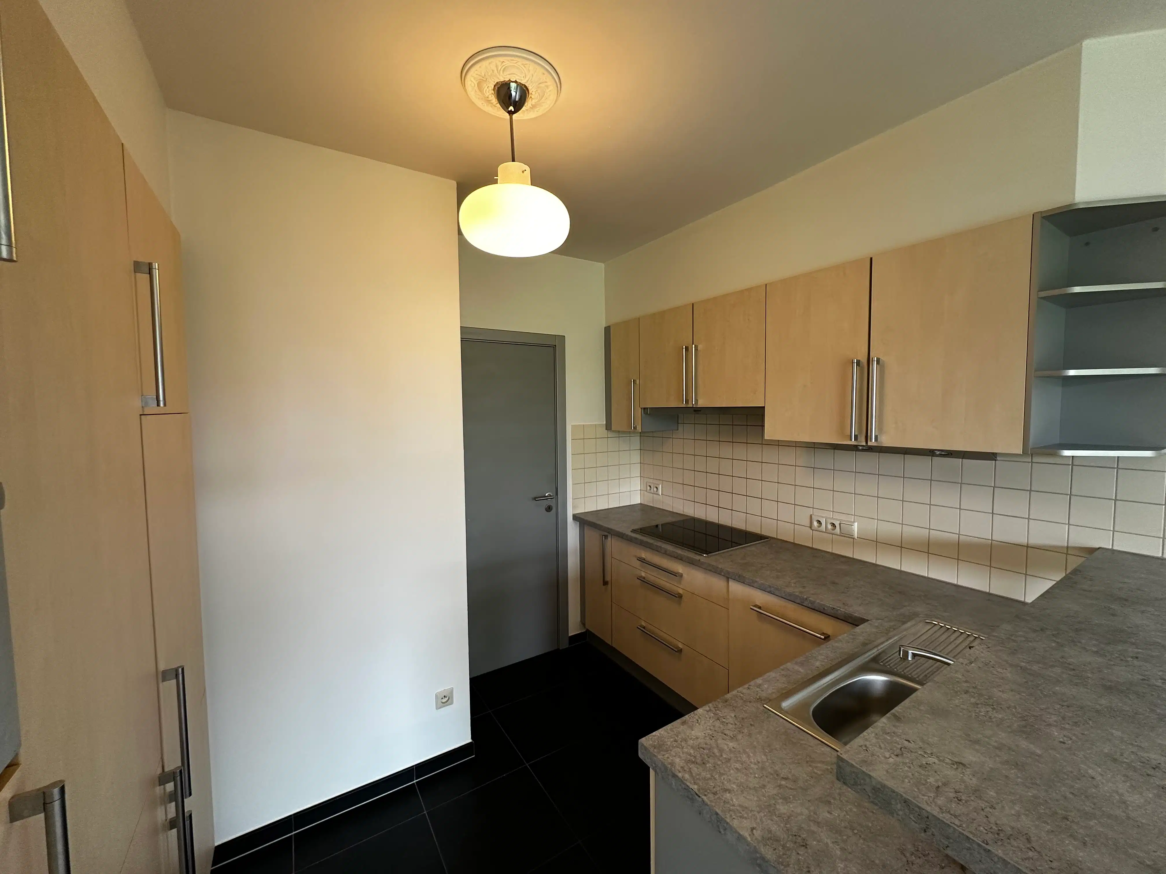 Mooi onderhouden 2 slaapkamers appartement in centrum Aalter foto 6