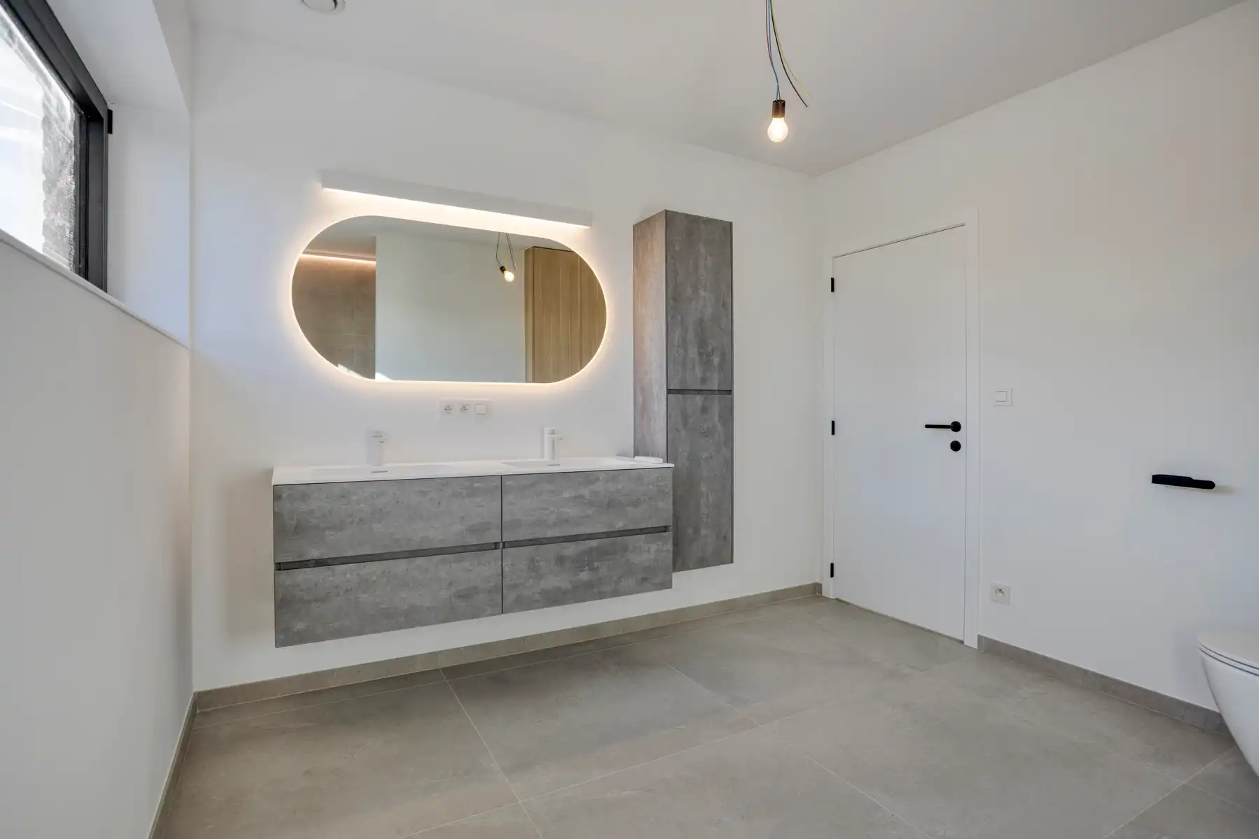 Luxueuze nieuwbouwwoning met 3 slaapkamers.  foto 16