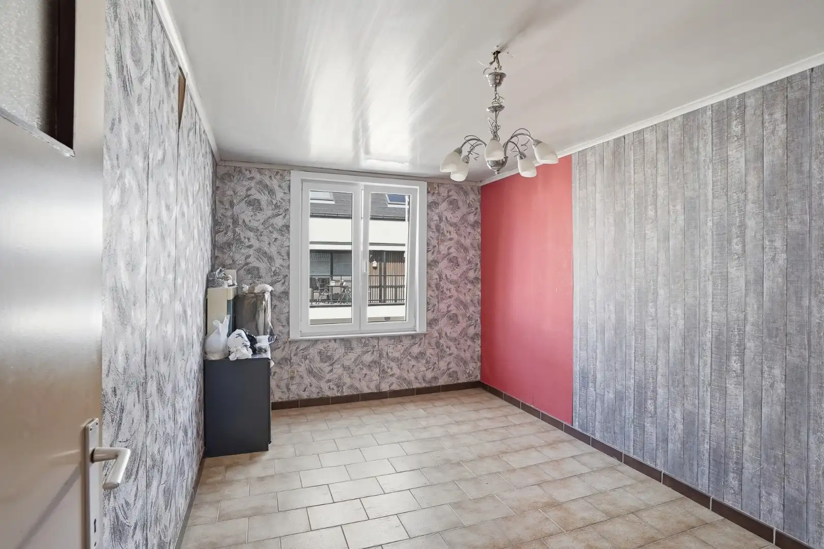 Te renoveren woning in centrum Eernegem foto 11
