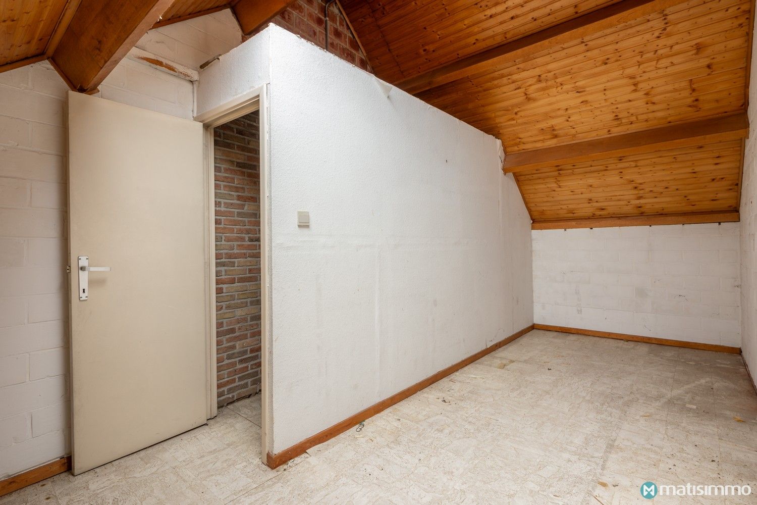 GOED GELEGEN PROJECT VOOR 3 APPARTEMENTEN + 6 AUTOSTAANPLAATSEN IN CENTRUM BILZEN foto 30
