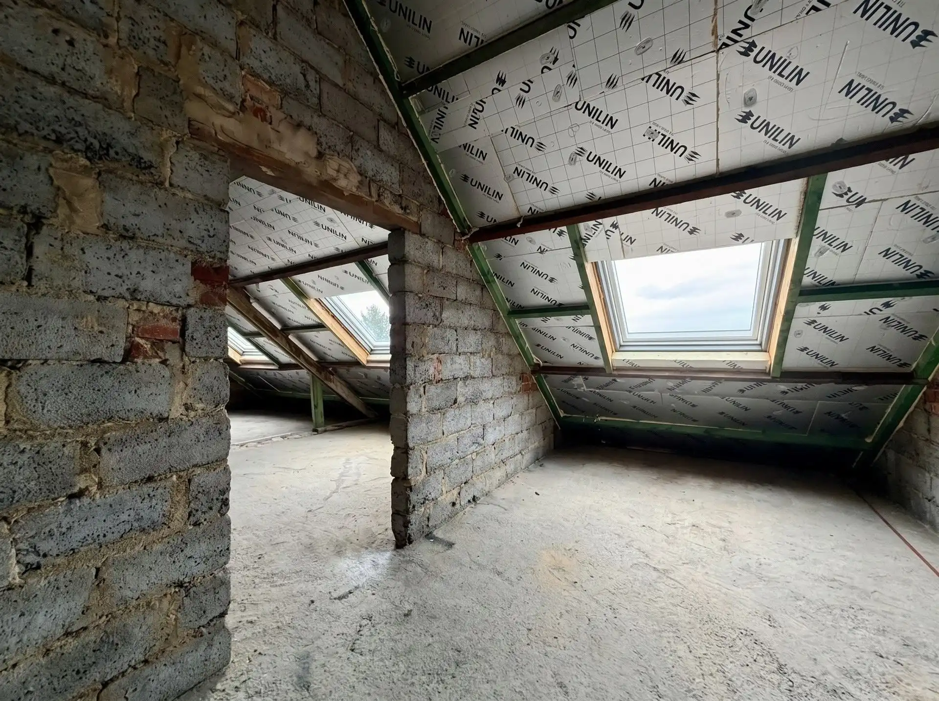 Ruime gezinswoning met 4 slaapkamers! foto 27