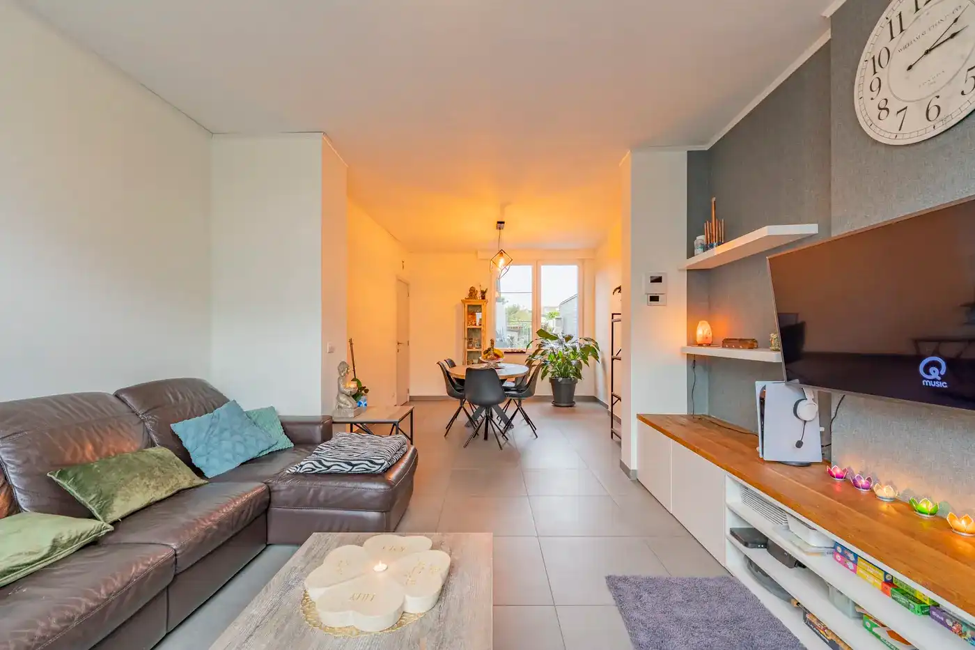 Instapklare woning met diepe tuin en verrassend veel ruimte foto 3