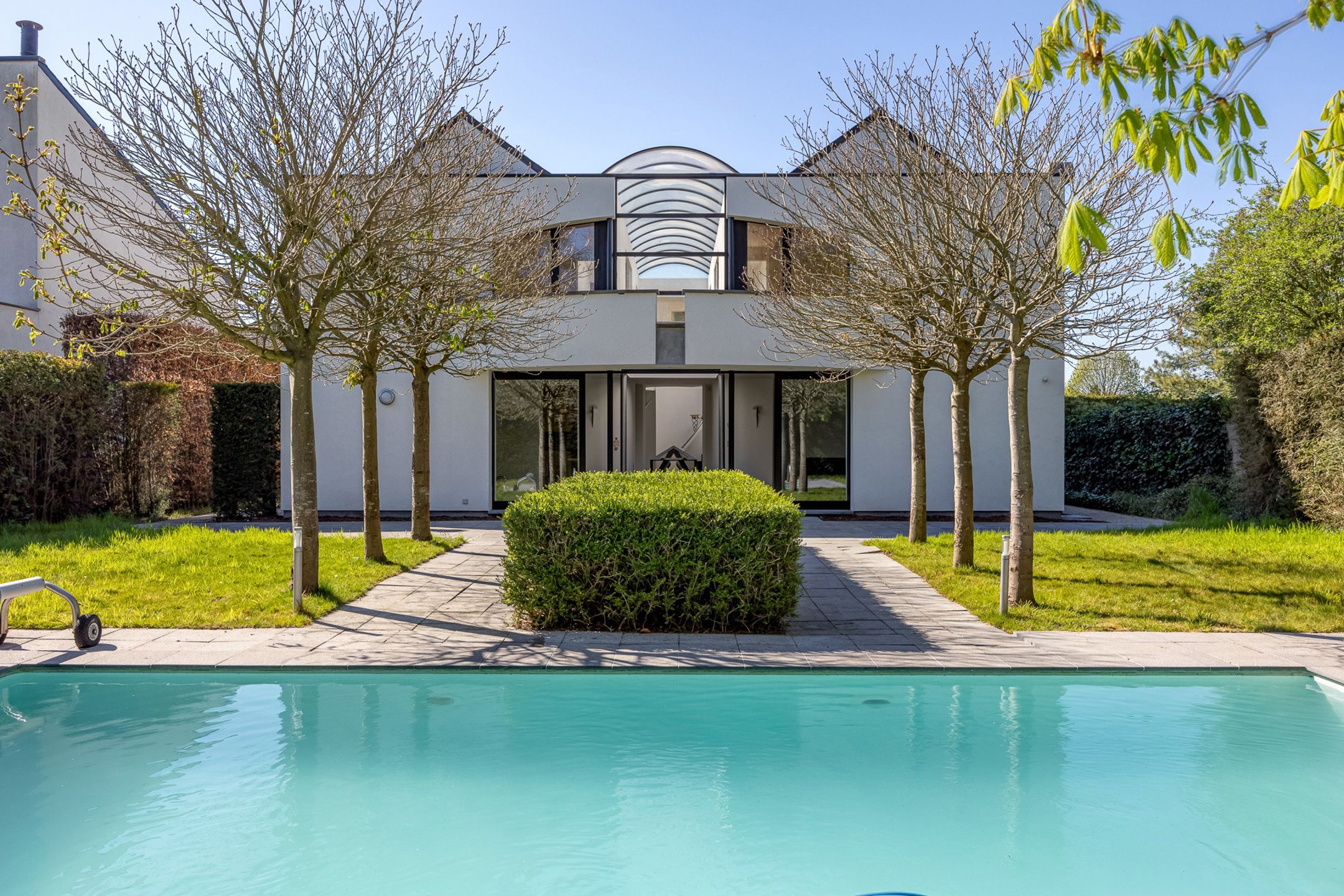 AARTSELAAR - Villa met zwembad foto {{pictureIndex}}