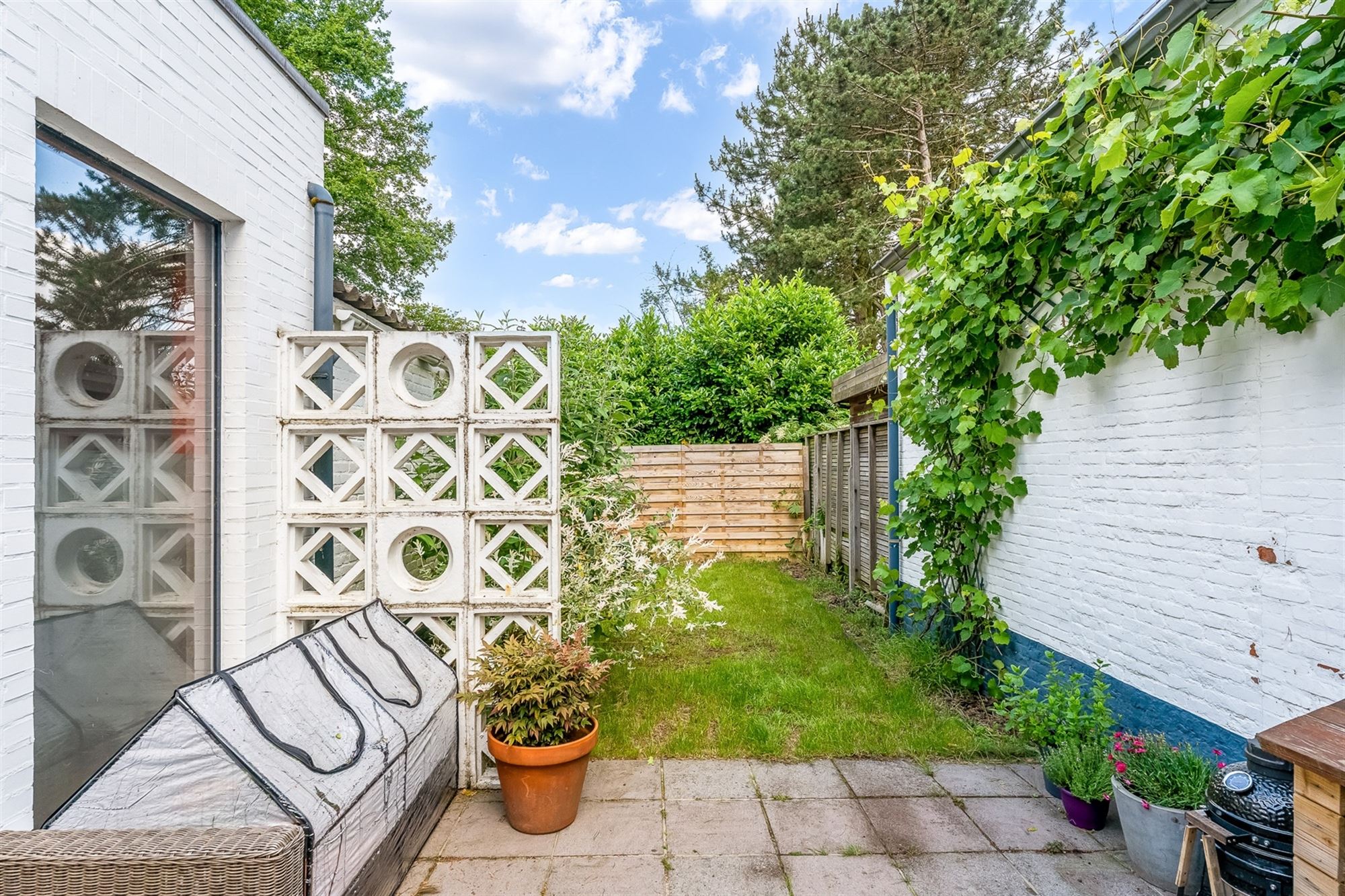 RUIM GELIJKVLOERS APPARTEMENT (130M²) MET 3 SLAAPKAMERS EN PRIVATIEF GEBRUIK VAN ZW GEORIËNTEERDE TUIN (7 ARE) TE KORSPEL foto 20