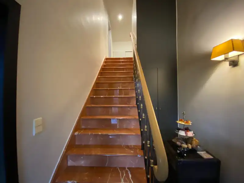 Ruime bemeubelde studio met autostaanplaats, GEEN DOMICILIE MOGELIJK foto 2