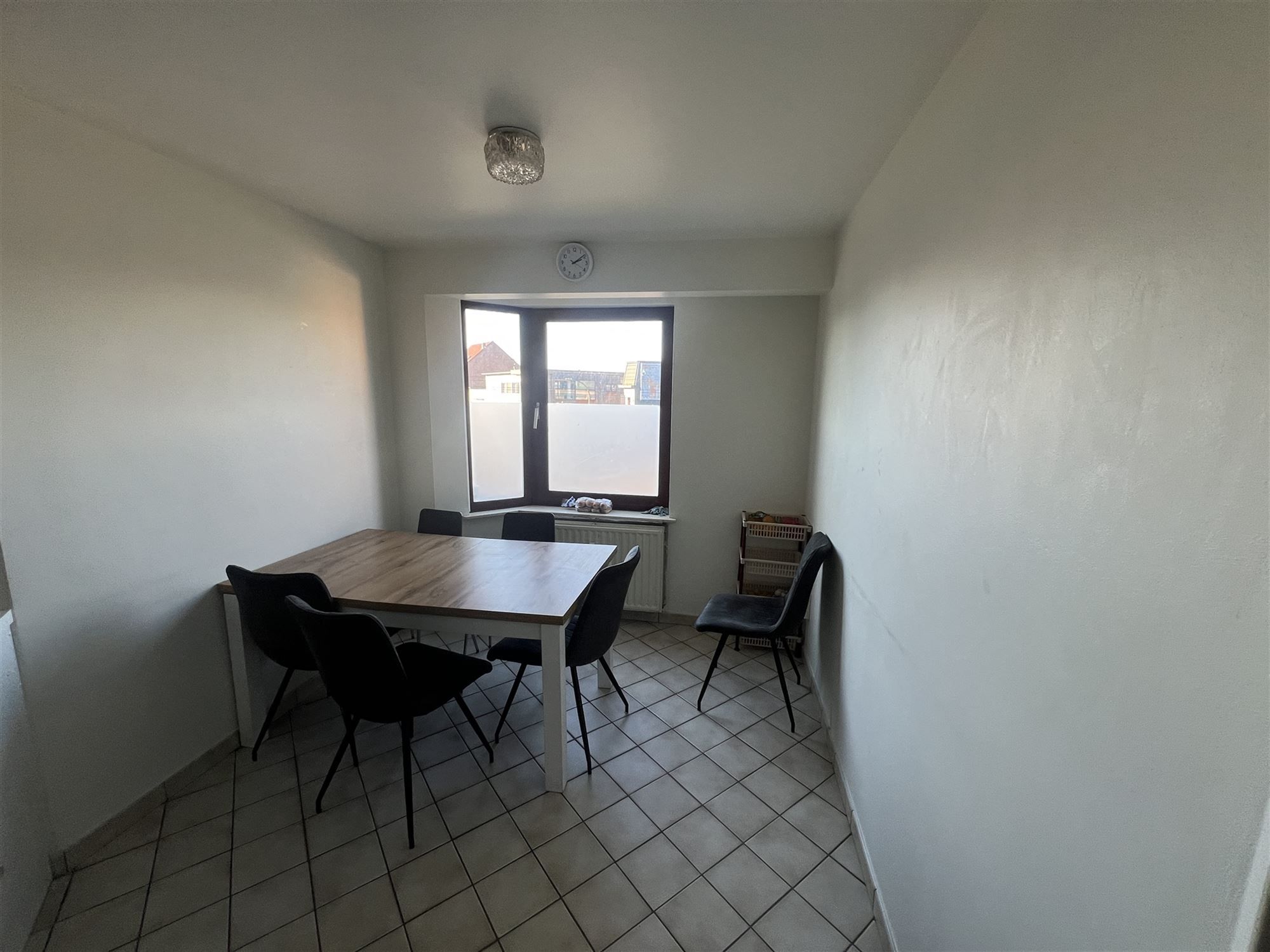 Ruim, comfortabel appartement met garage. foto 10