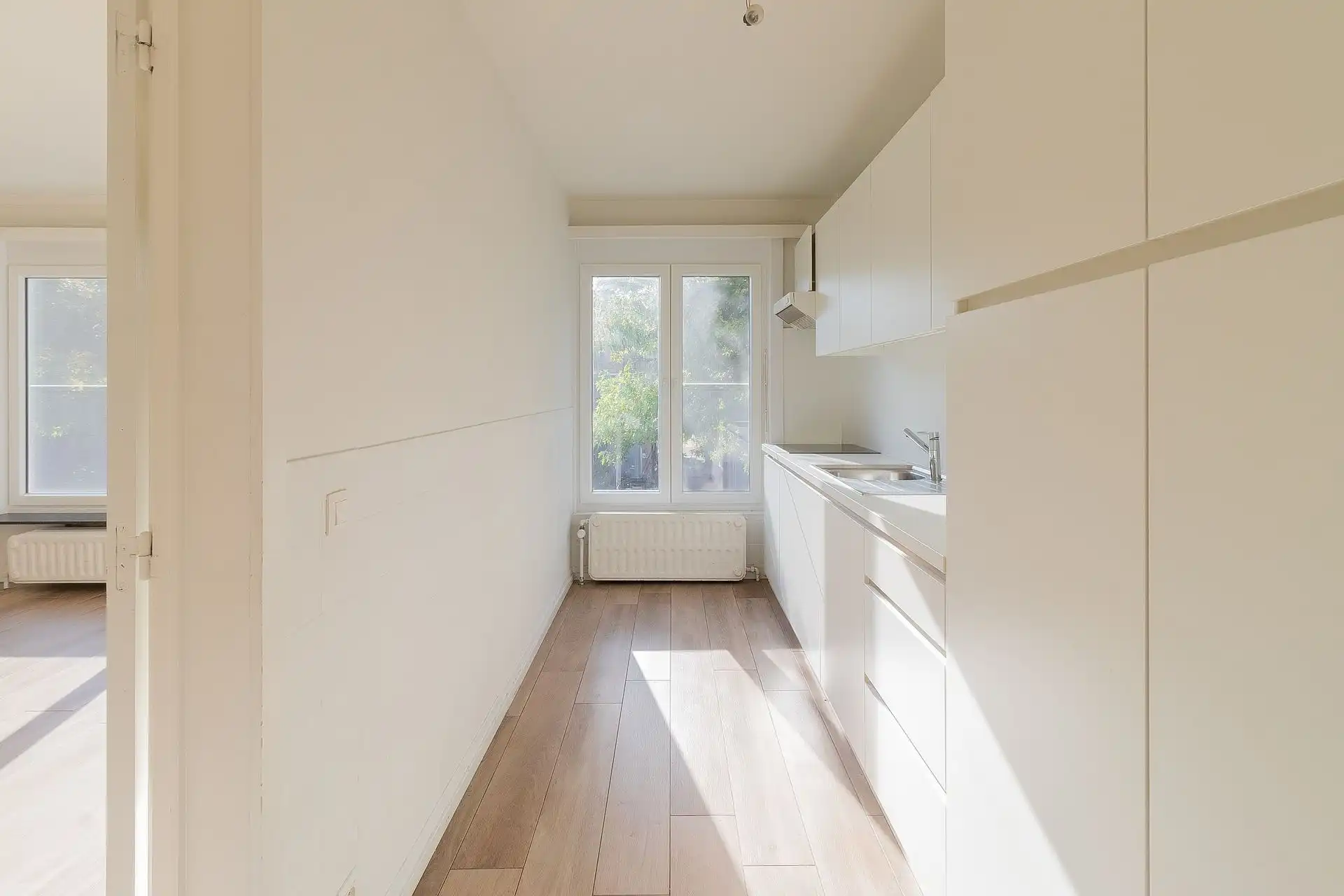 Instapklaar appartement met grote tuin in Berchem foto 5