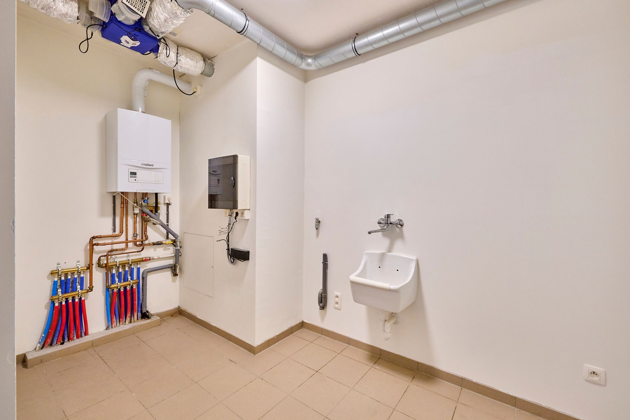 Gelijkvloers appartement met 2 slaapkamers en ruim terras. foto 9