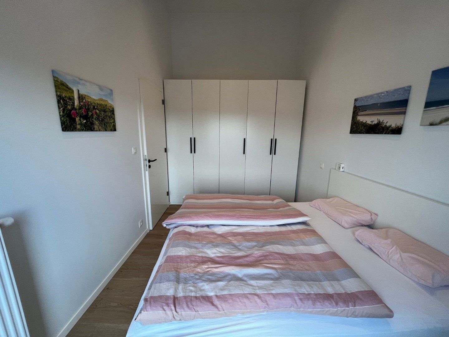 Bijzonder ruim dakappartement met terras. foto 11