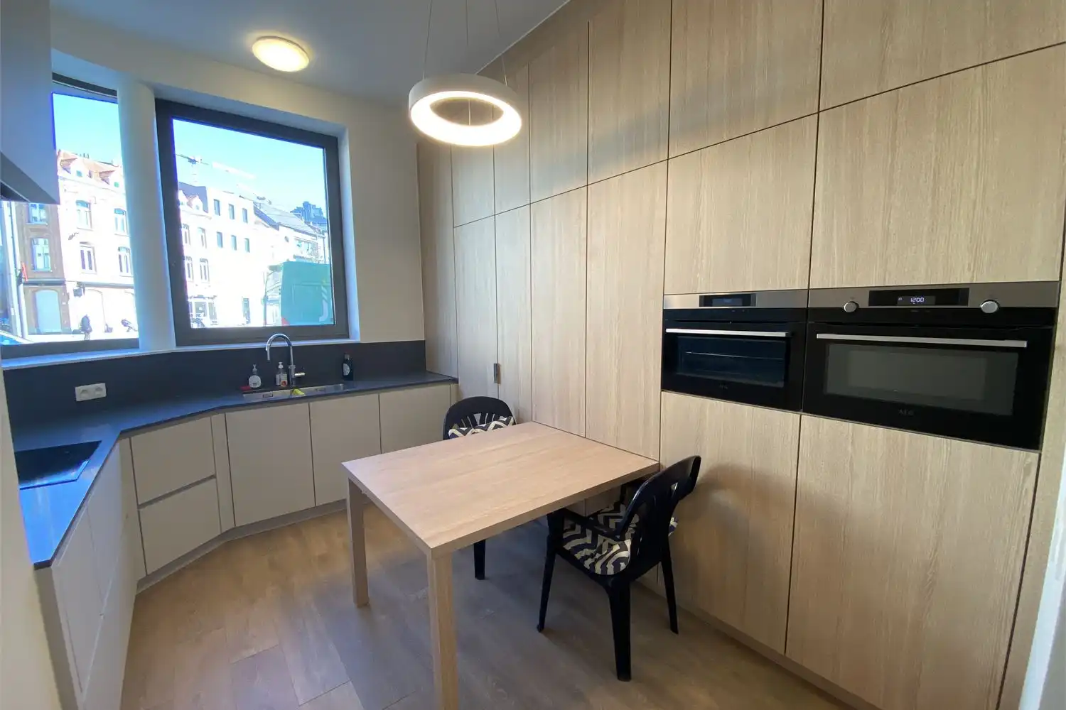 Luxe-duplex in de Cadixwijk foto 4