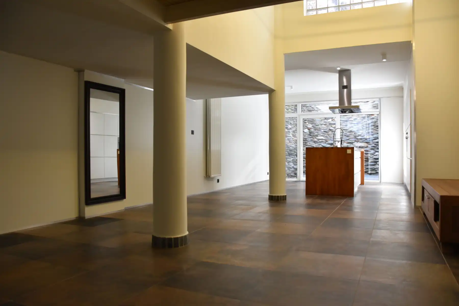 Opbrengsteigendom op goede locatie met verschillende opties foto 5