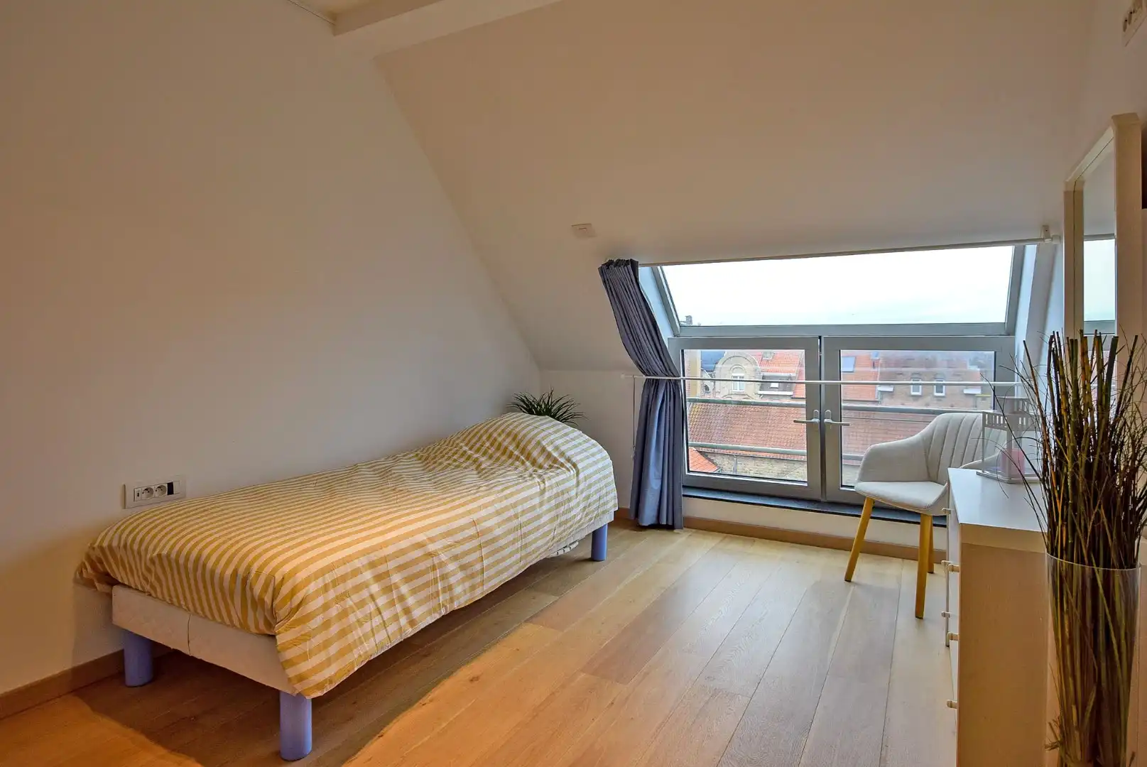 Prachtig 1-slaapkamerappartement (assistentiewoning) in Residentie Clarenhof, uniek wonen in hartje Nieuwpoort.  foto 6