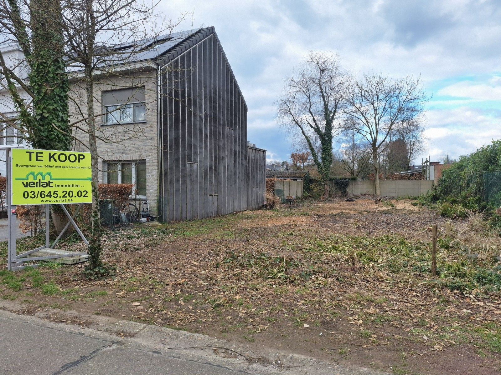 Uitstekend gelegen bouwgrond foto {{pictureIndex}}