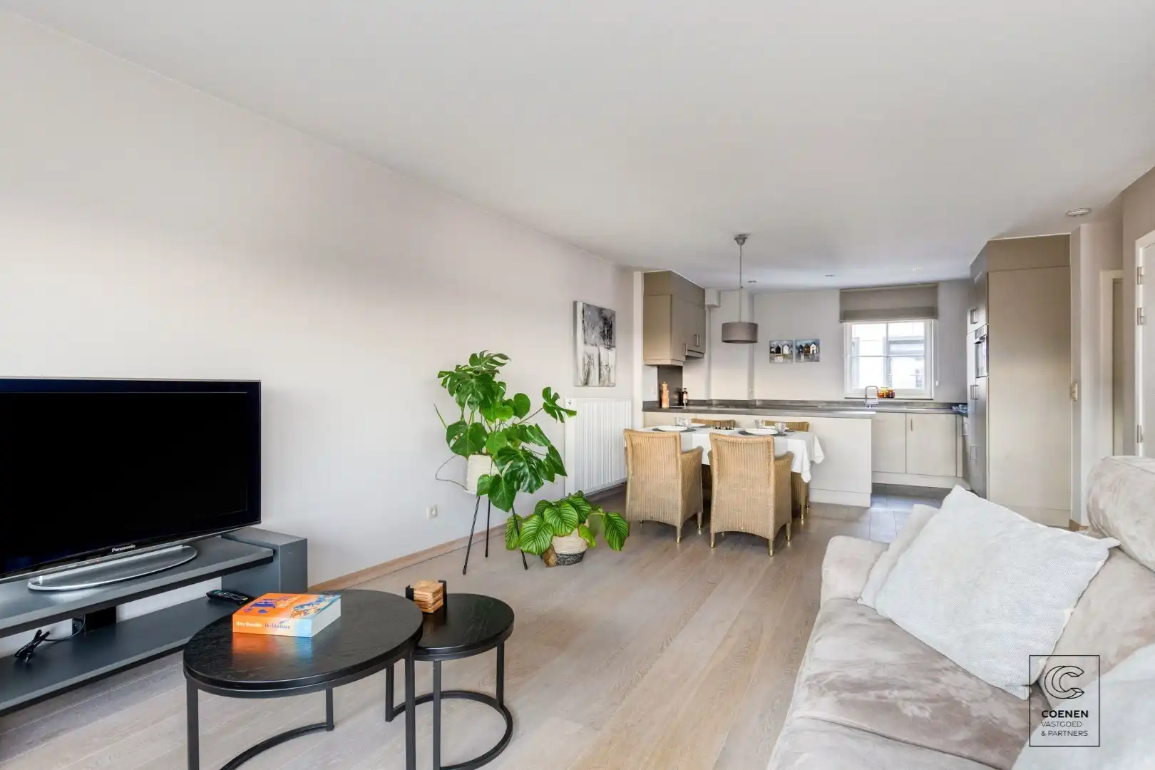 Prachtig duplux appartement met een bew. opp. van 120 m², twee slpk en 2 x terras op een absolute toplocatie te  centrum Lier! foto 4