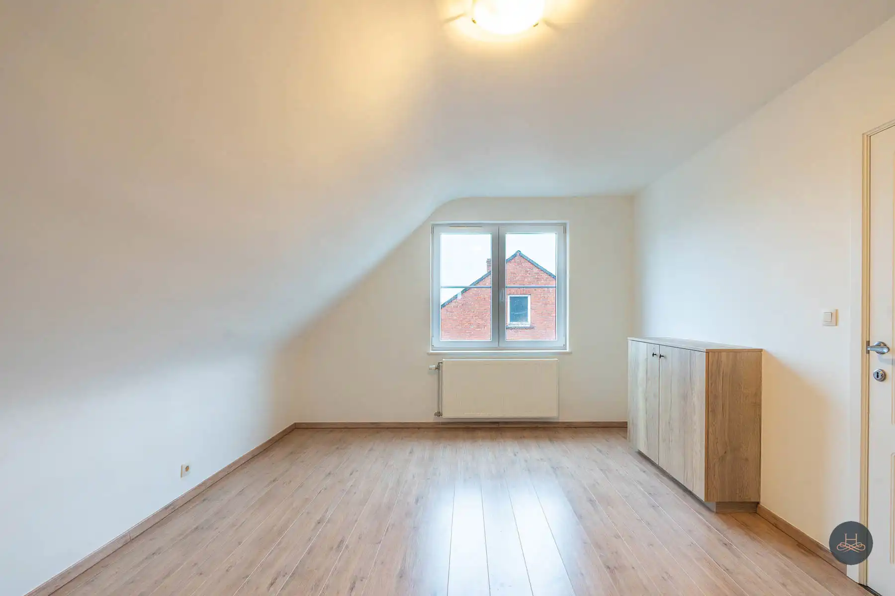Zeer ruim triplex-appartement met 3 slaapkamers foto 16