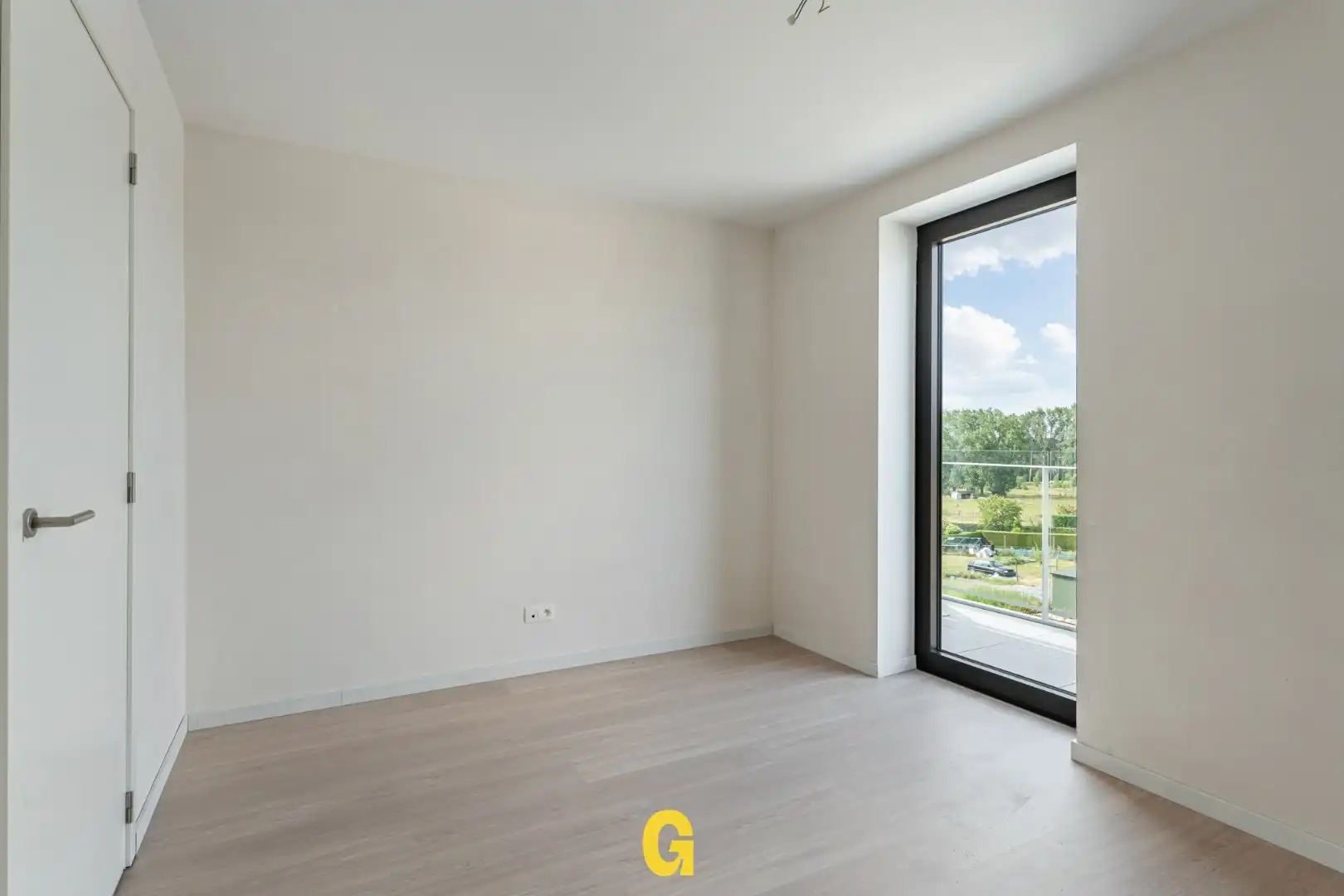 Knap nieuwbouwappartement op de hoogste verdieping in residentie Bella Vista, met twee terrassen en prachtige zichten, inclusief 2 standplaatsen, vlak bij het c foto 26