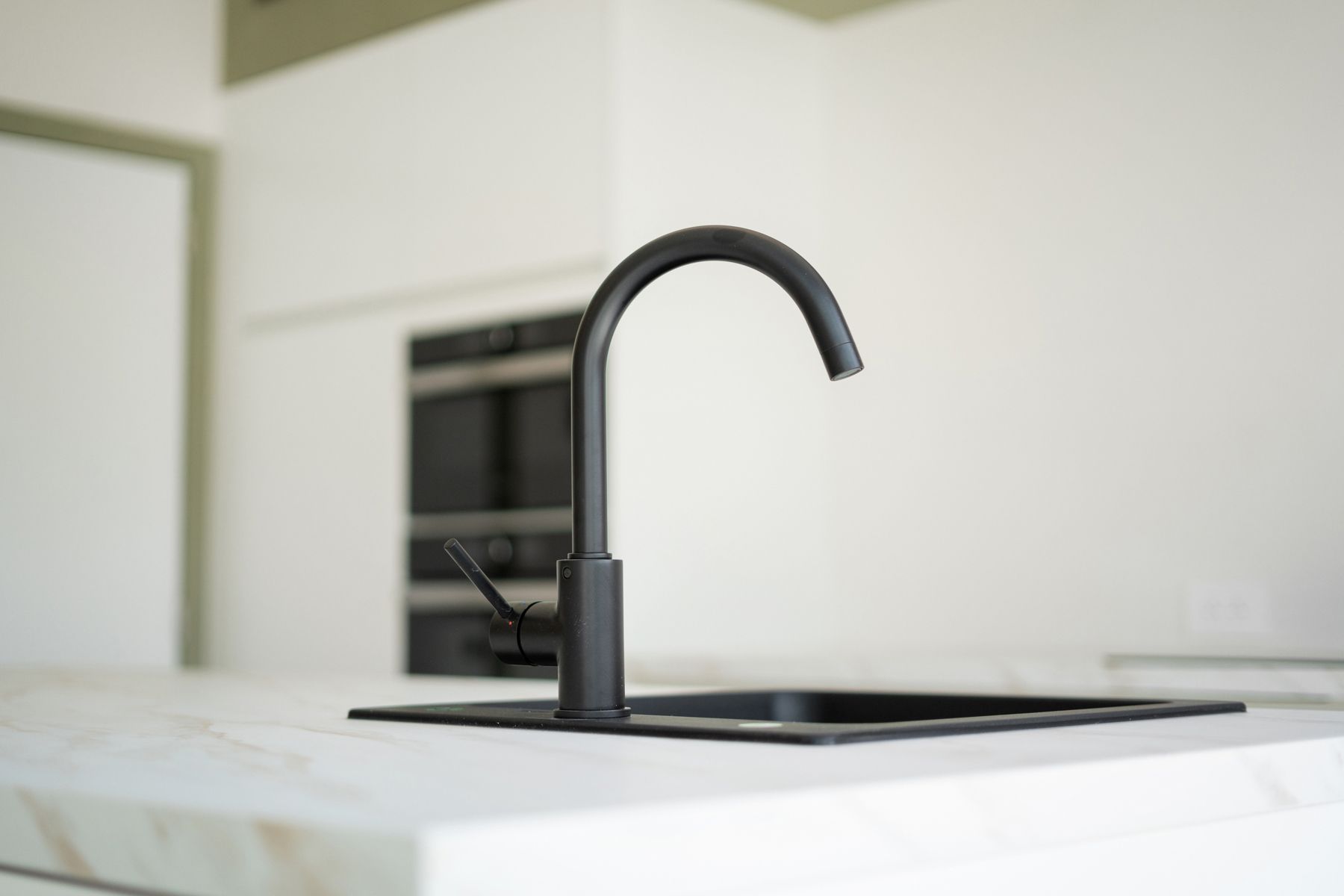 Tijdloze, halfopen nieuwbouwwoning foto 4