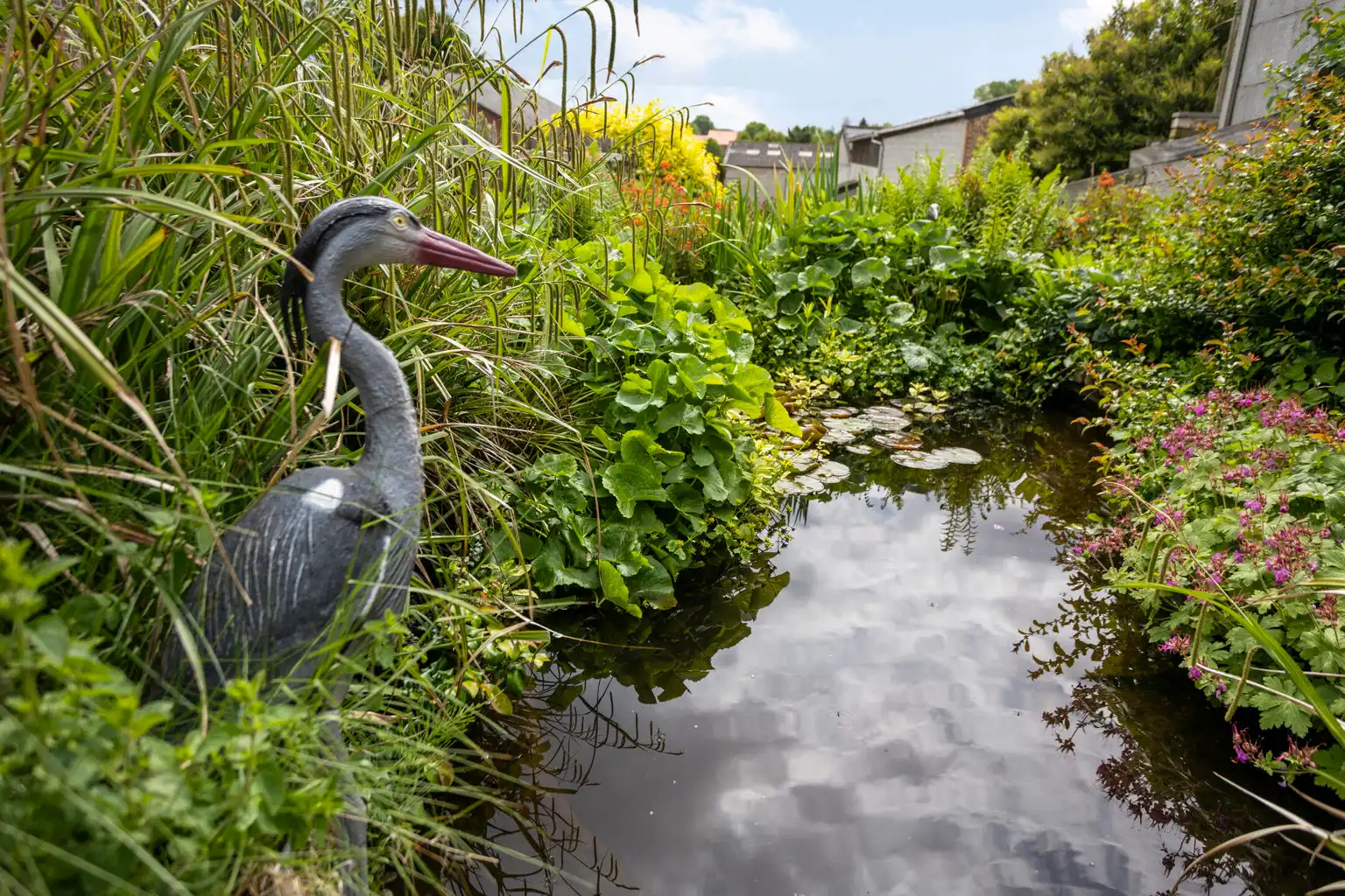 MOOIE WONING MET TUIN IN EEN RUSTIGE WIJK IN NEERVELP.   foto 4