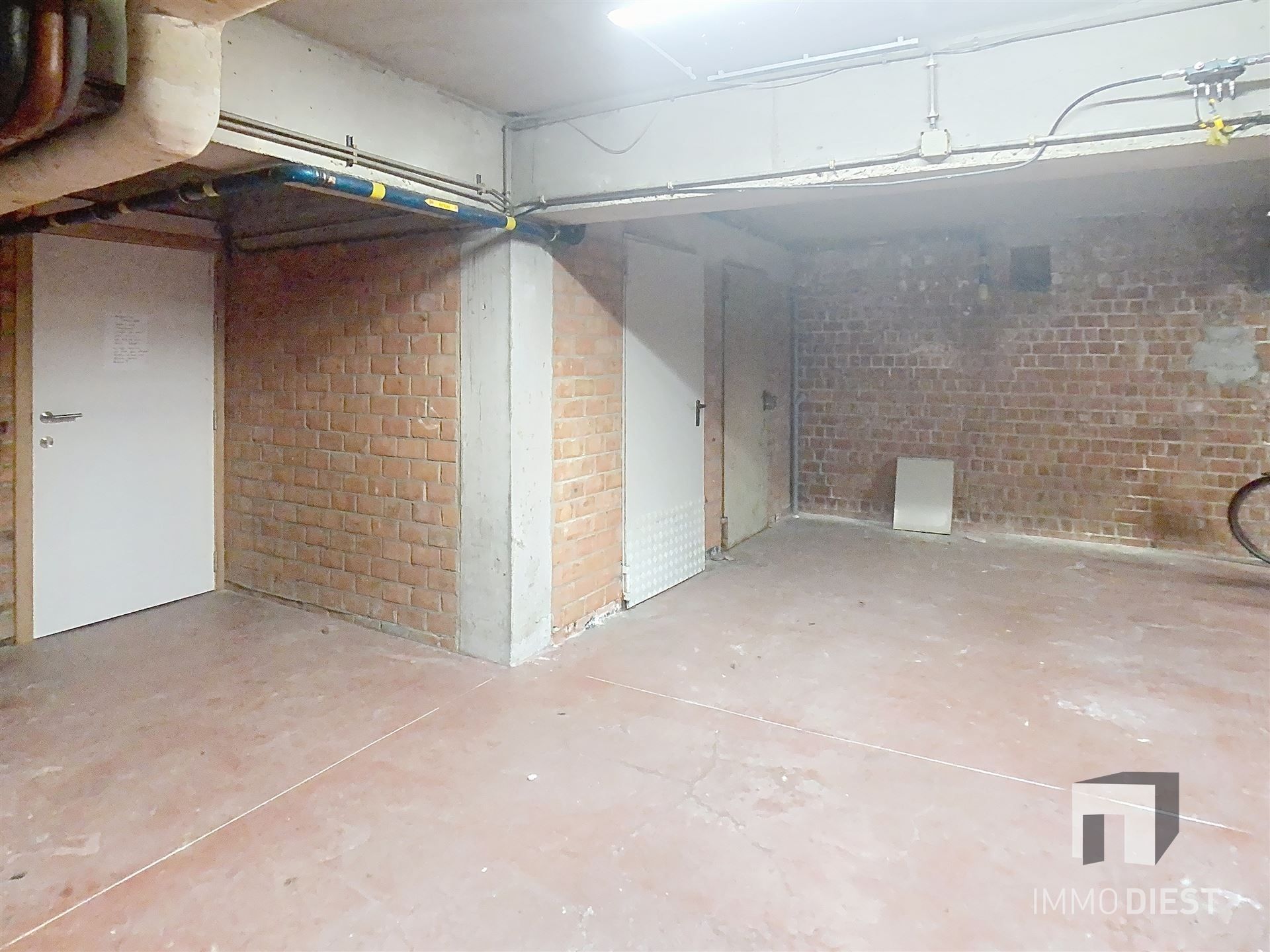 Uniek appartement (100 m²) met 3 slaapkamers, dubbele garage, lift en kelder op een toplocatie in Leuven! foto 31