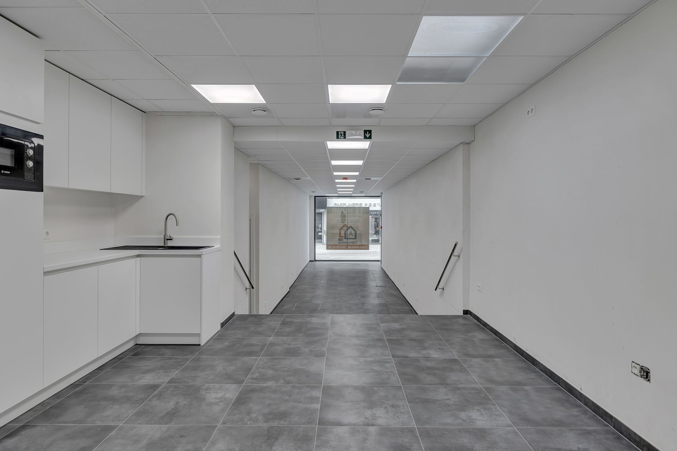 Centraal gelegen nieuwbouw handelsgelijkvloers foto 10