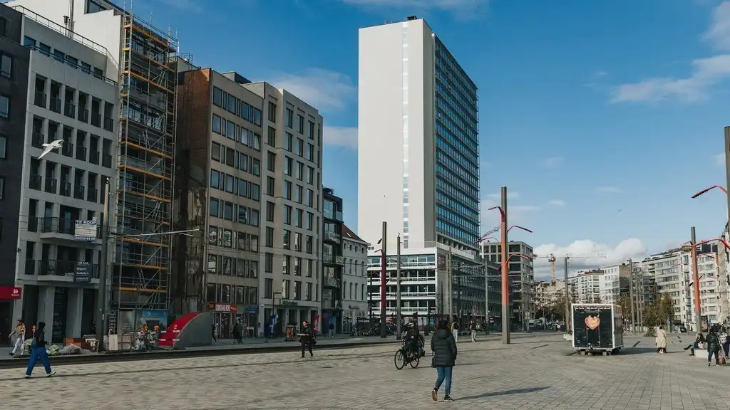 Kantoren met privatief terras te huur in Theaterbuilding in Antwerpen foto 17