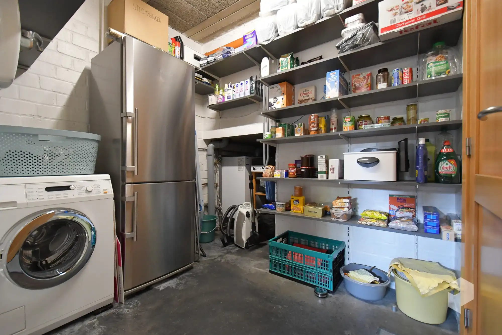 Ruime goed onderhouden woning met 3 slpk en tuin foto 18