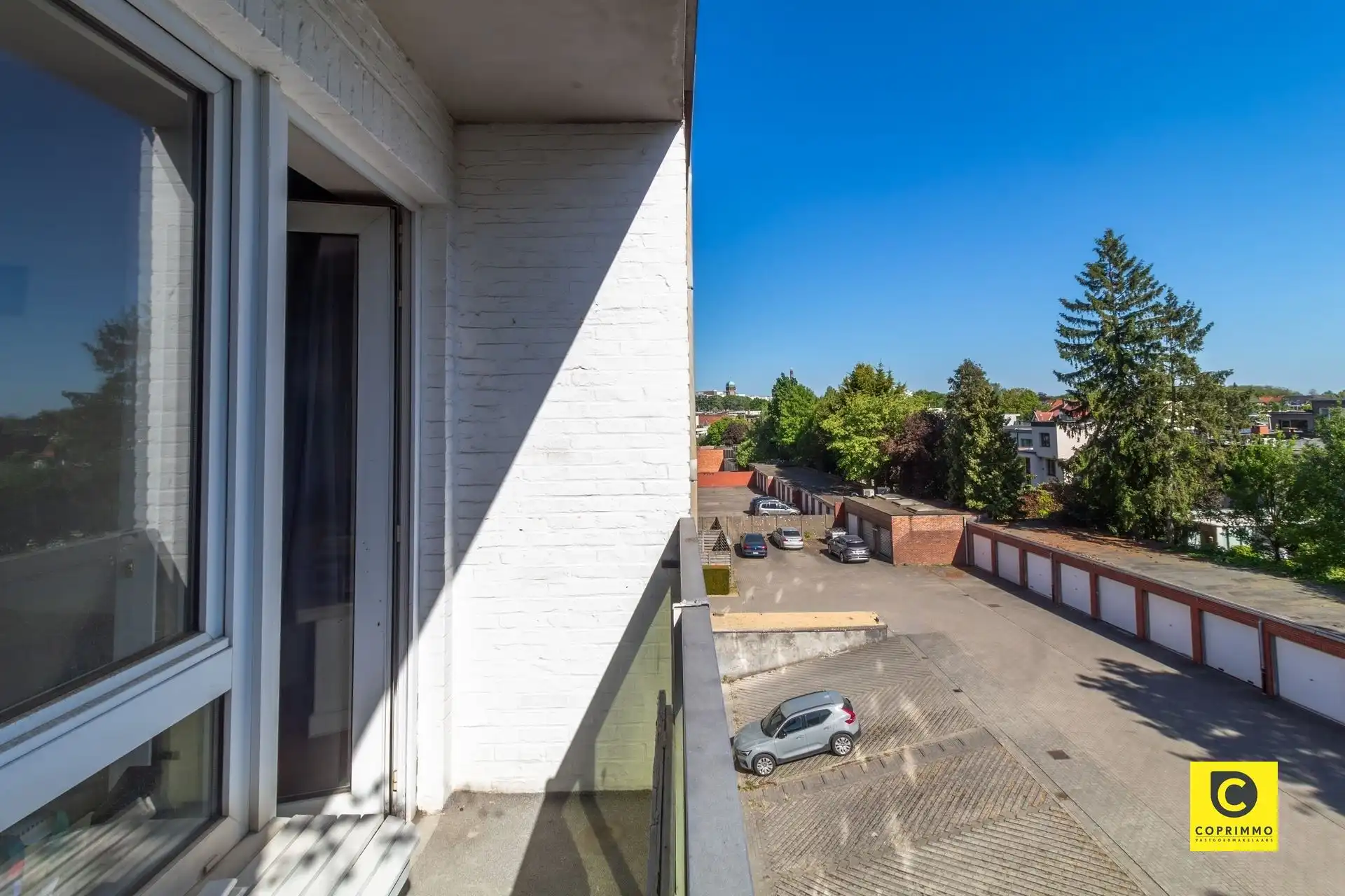 Instapklaar 3slpk appartement met terras en P! foto 9