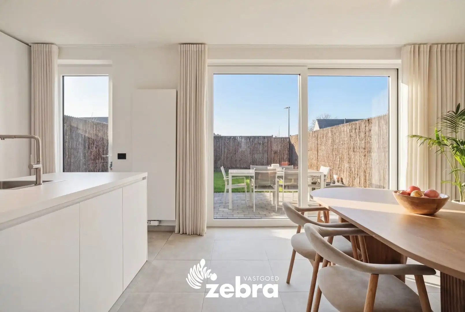 Instapklare woning met 3 slaapkamers en garage te Meulebeke! foto 5