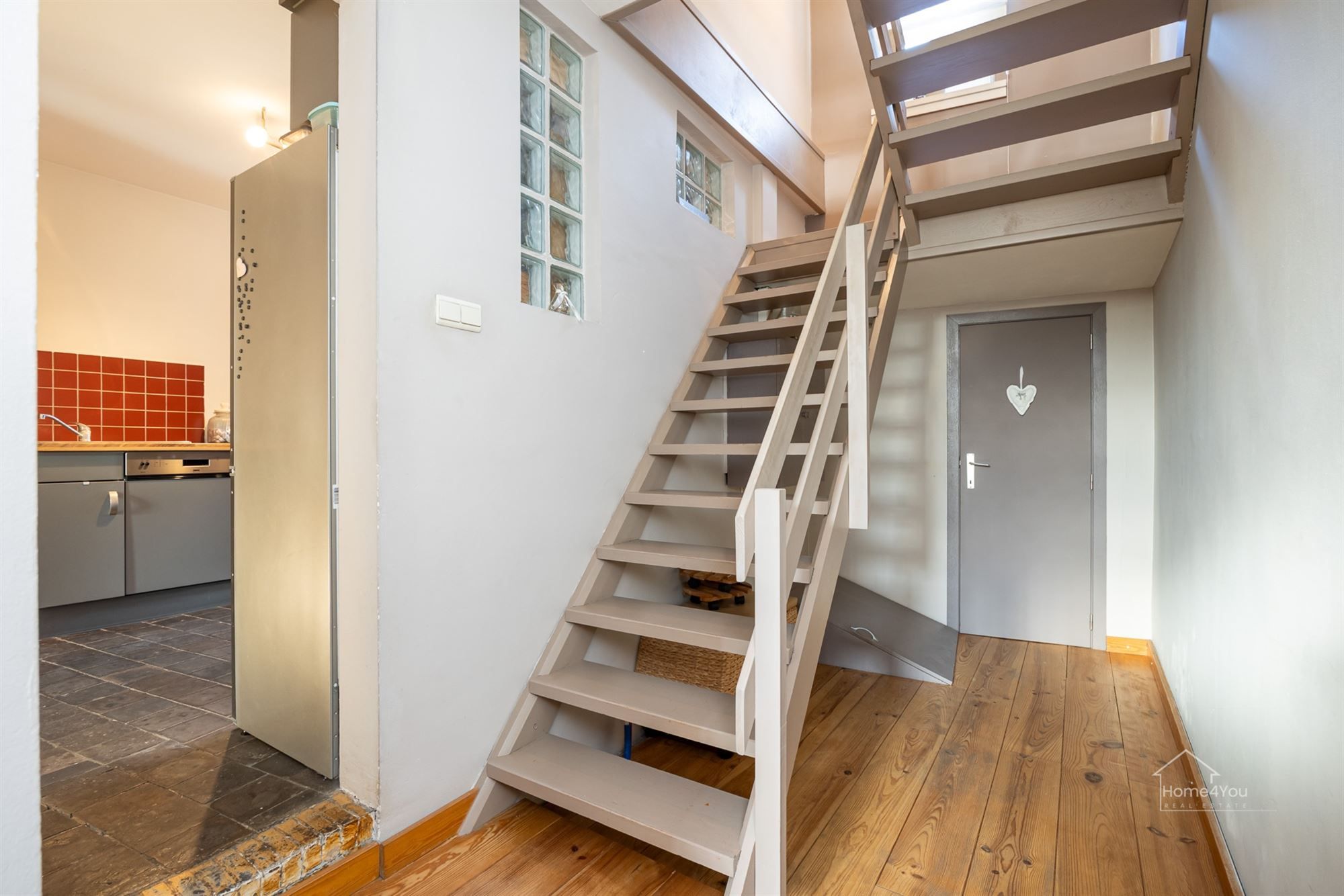 Charmante lichtrijke woning met ruime tuin foto 3