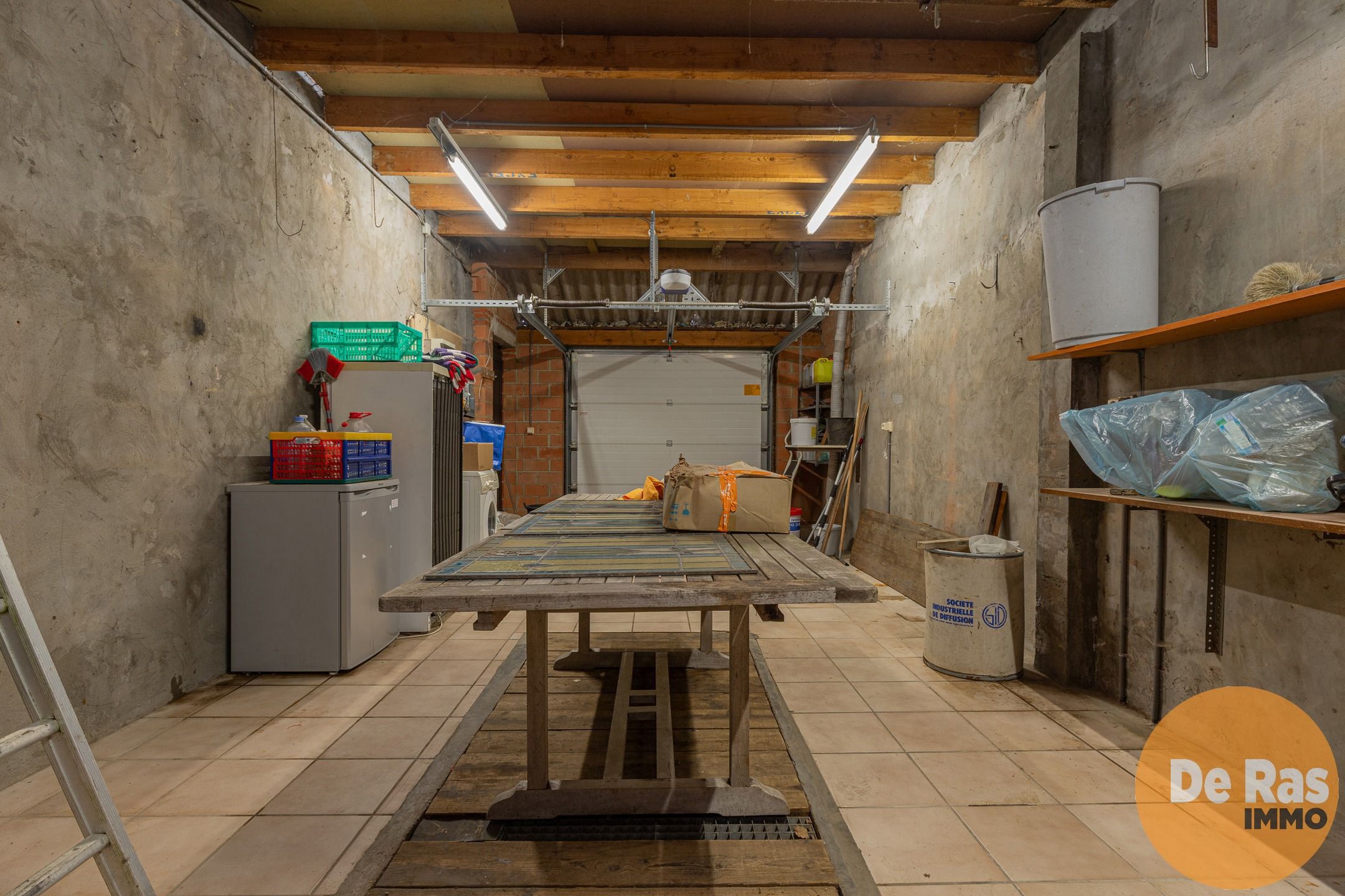 HERZELE - Degelijke 3-gevelwoning met tuin foto 25