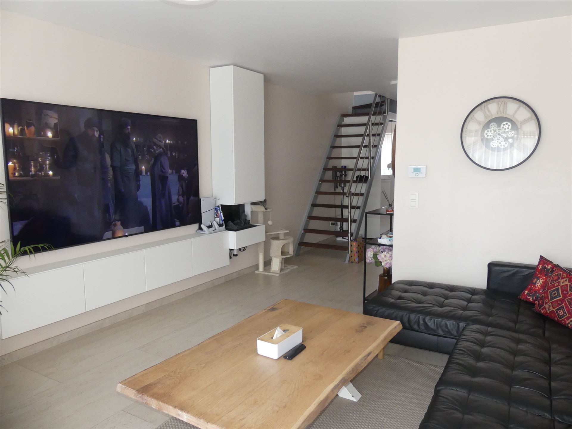 Moderne en ruime woning in hartje Hoboken! foto 3
