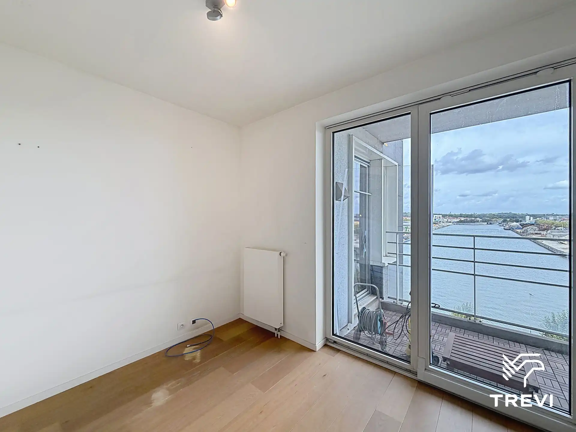 BRUSSEL, Schitterend 2-slaapkamerappartement Upsite-toren! foto 6