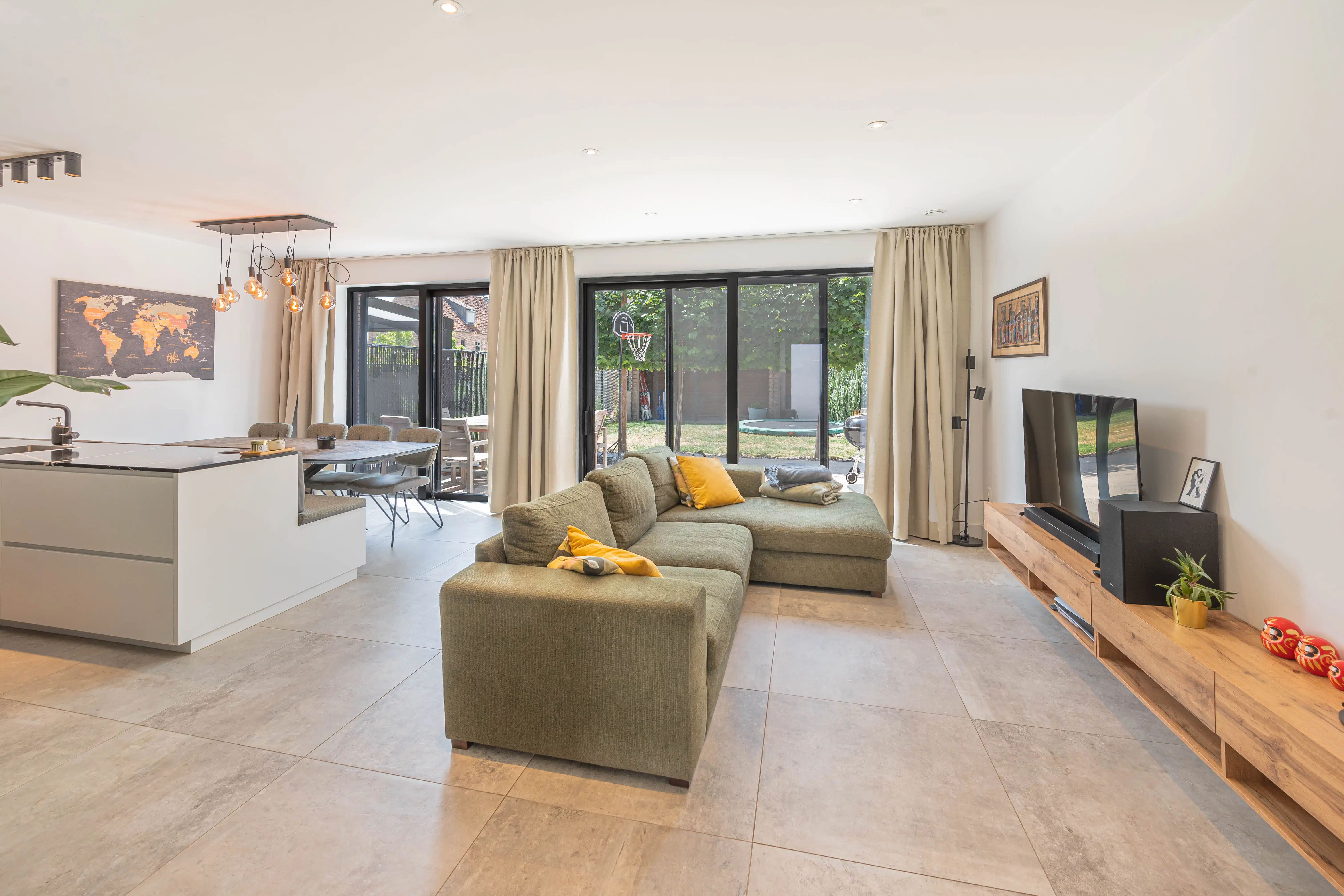 Recente energiezuinige woning in hartje Terhagen! foto 4