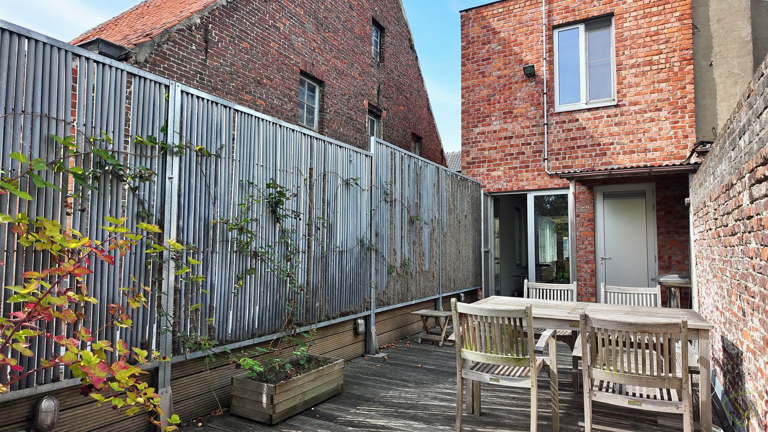 Uitzonderlijk afgewerkt duplex-appartement gelegen in het centrum van Eeklo! foto 10